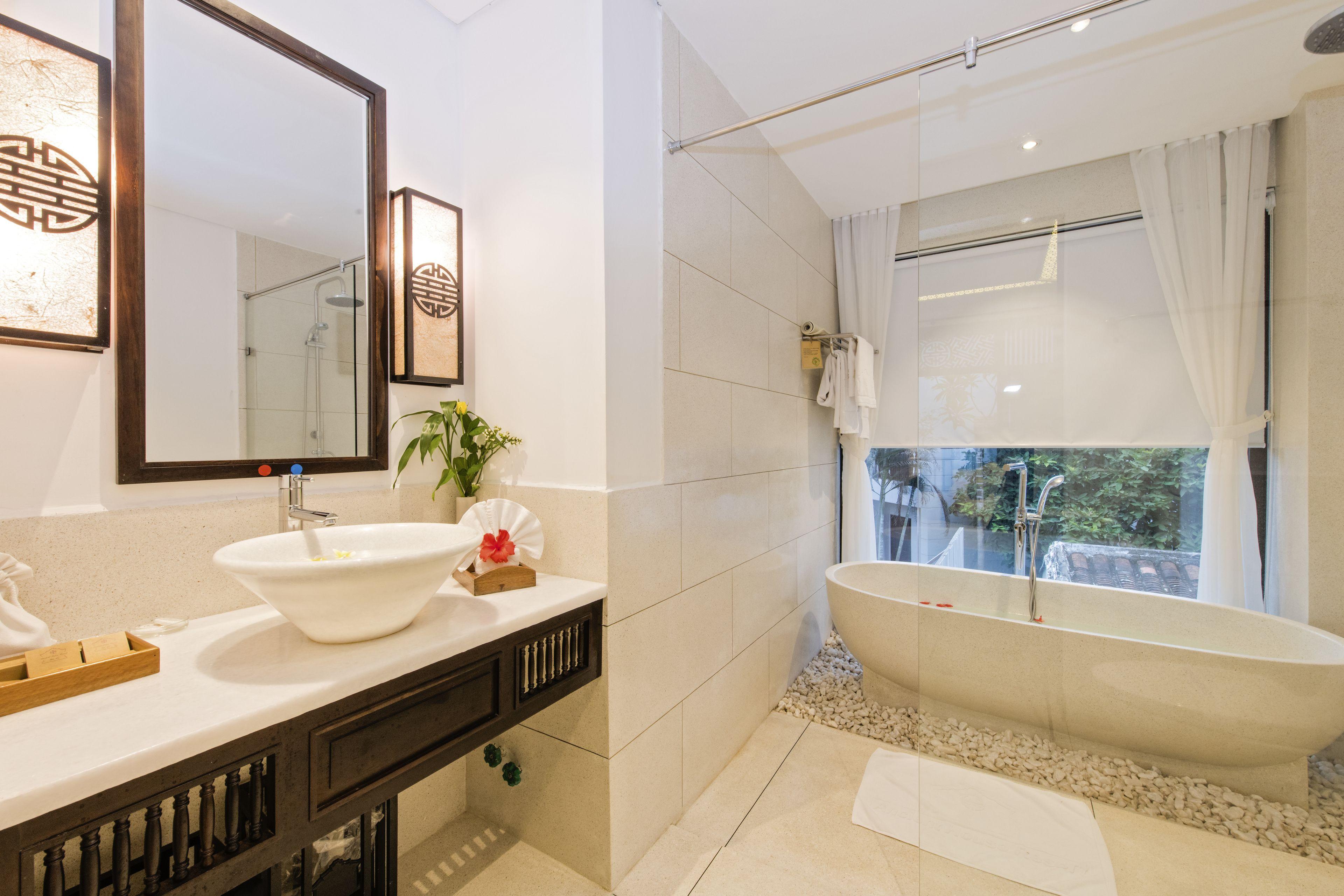 Double or Twin Room Private External Bathroom