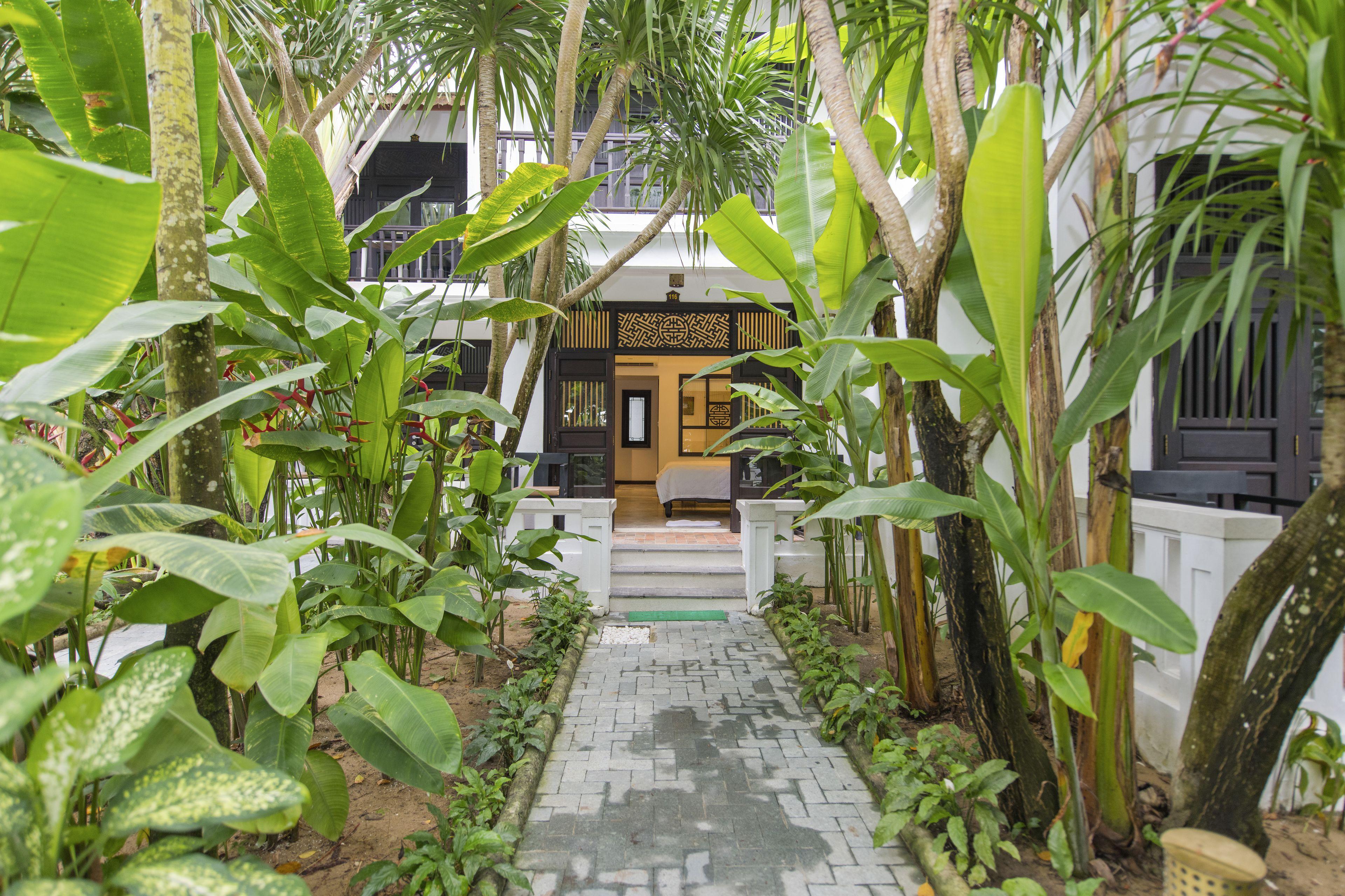 Double or Twin Room Garden View