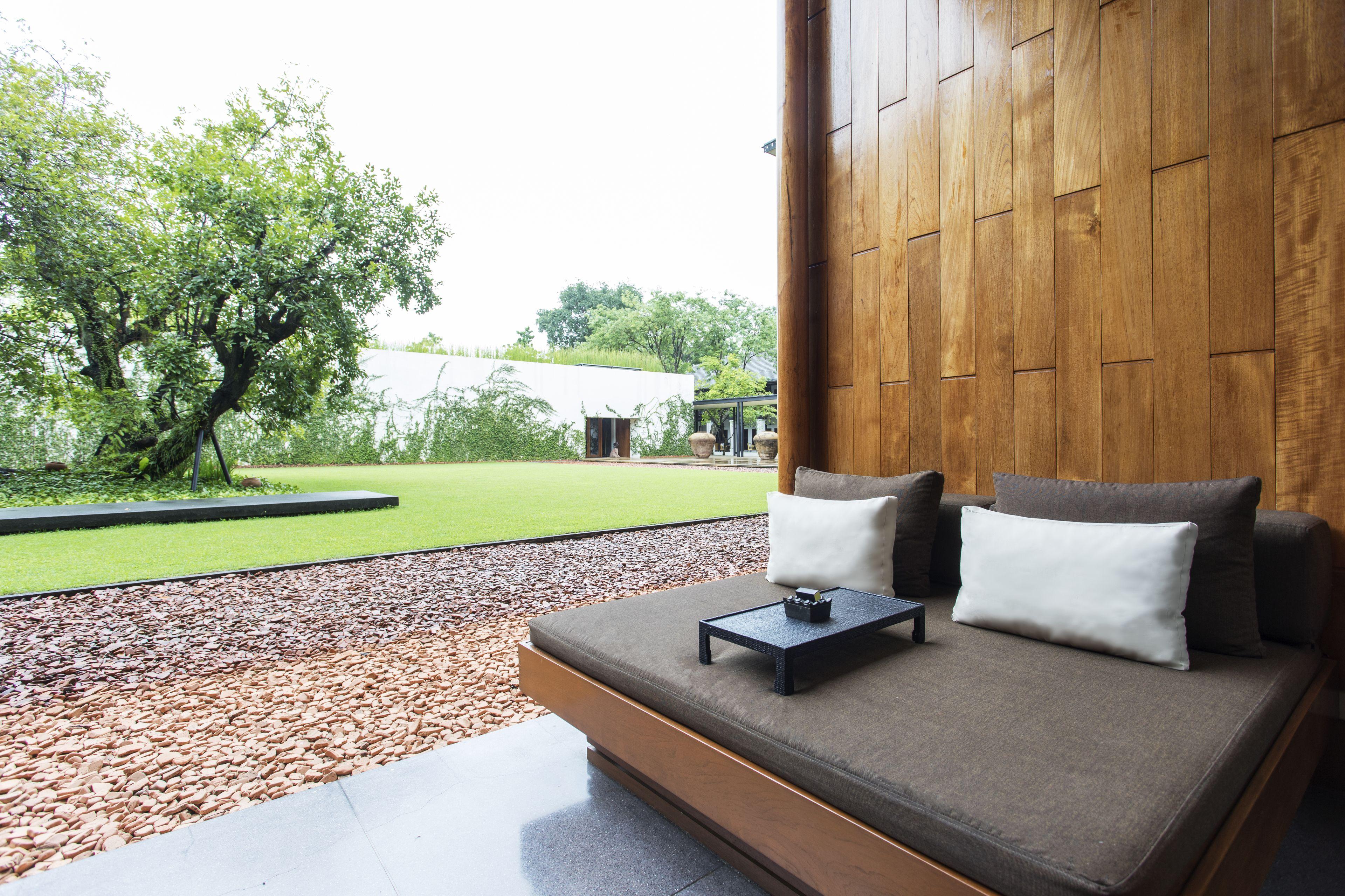 Deluxe Garden View Room