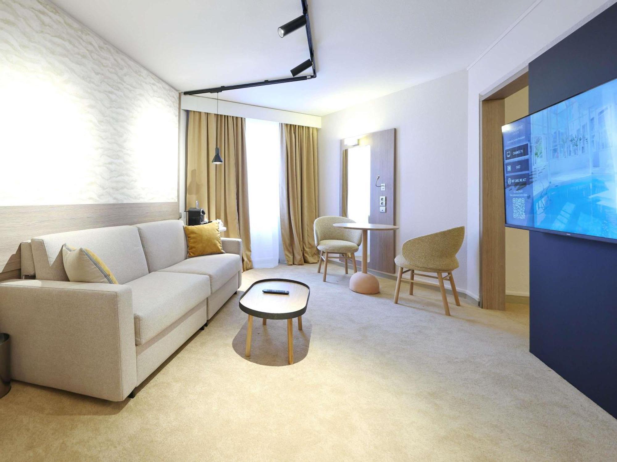 Junior Suite,1730003825:JPEG