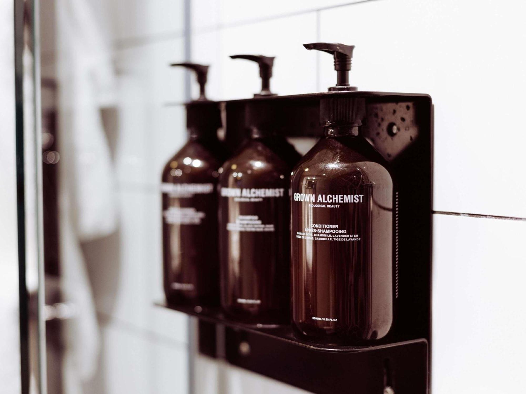 One-Bedroom King Suite with Lake View,1722902851:JPEG