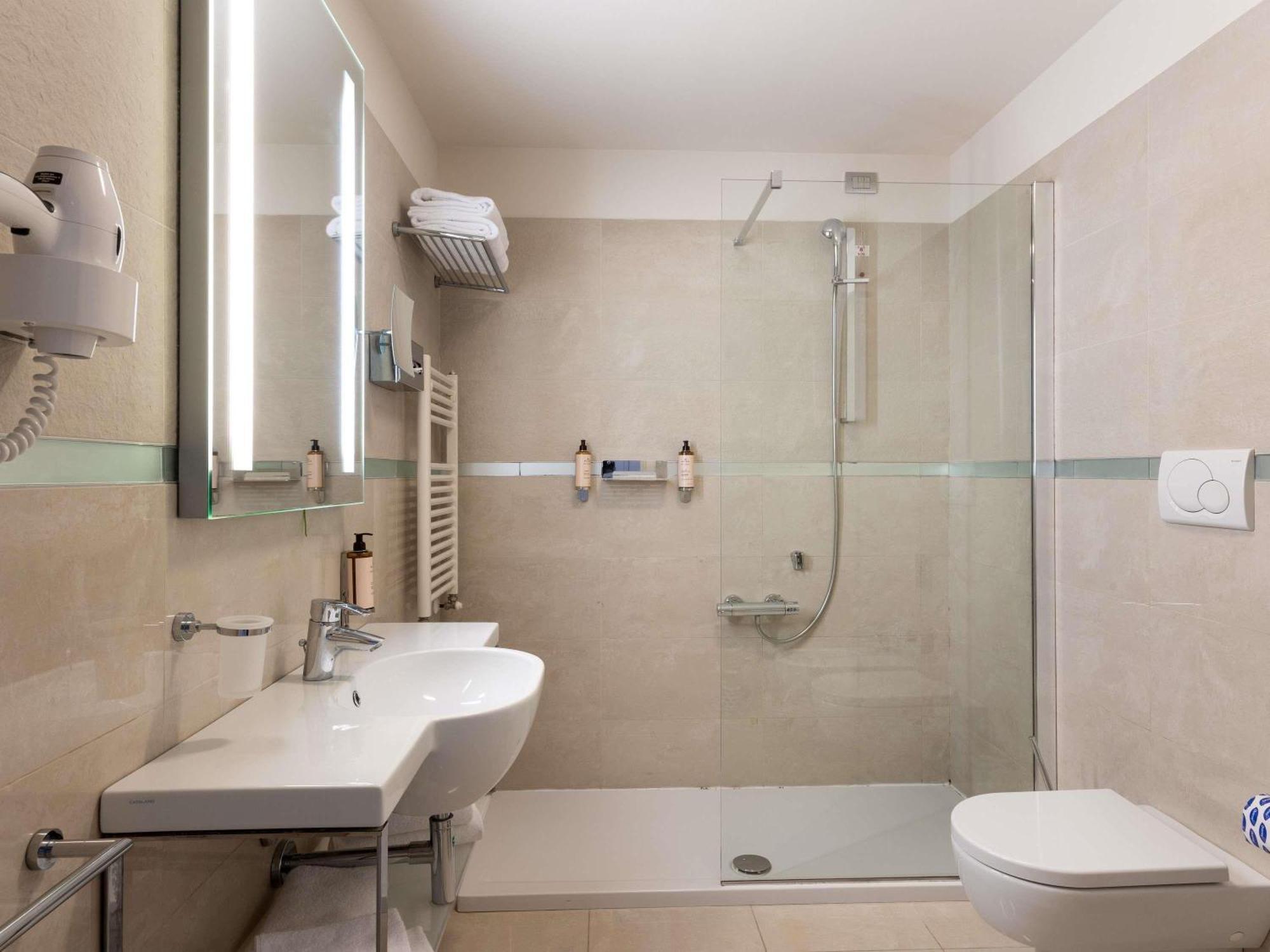 Privilege Room 1 Double Bed 1 Single Bed Sea Front