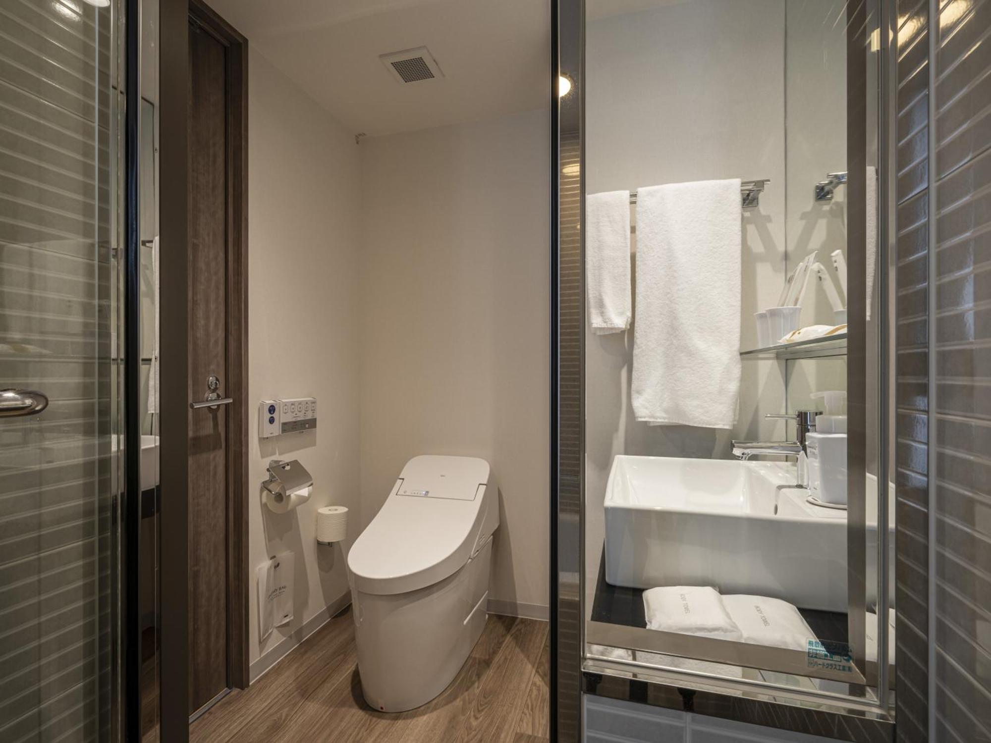 Premier Twin Room Non-Smoking