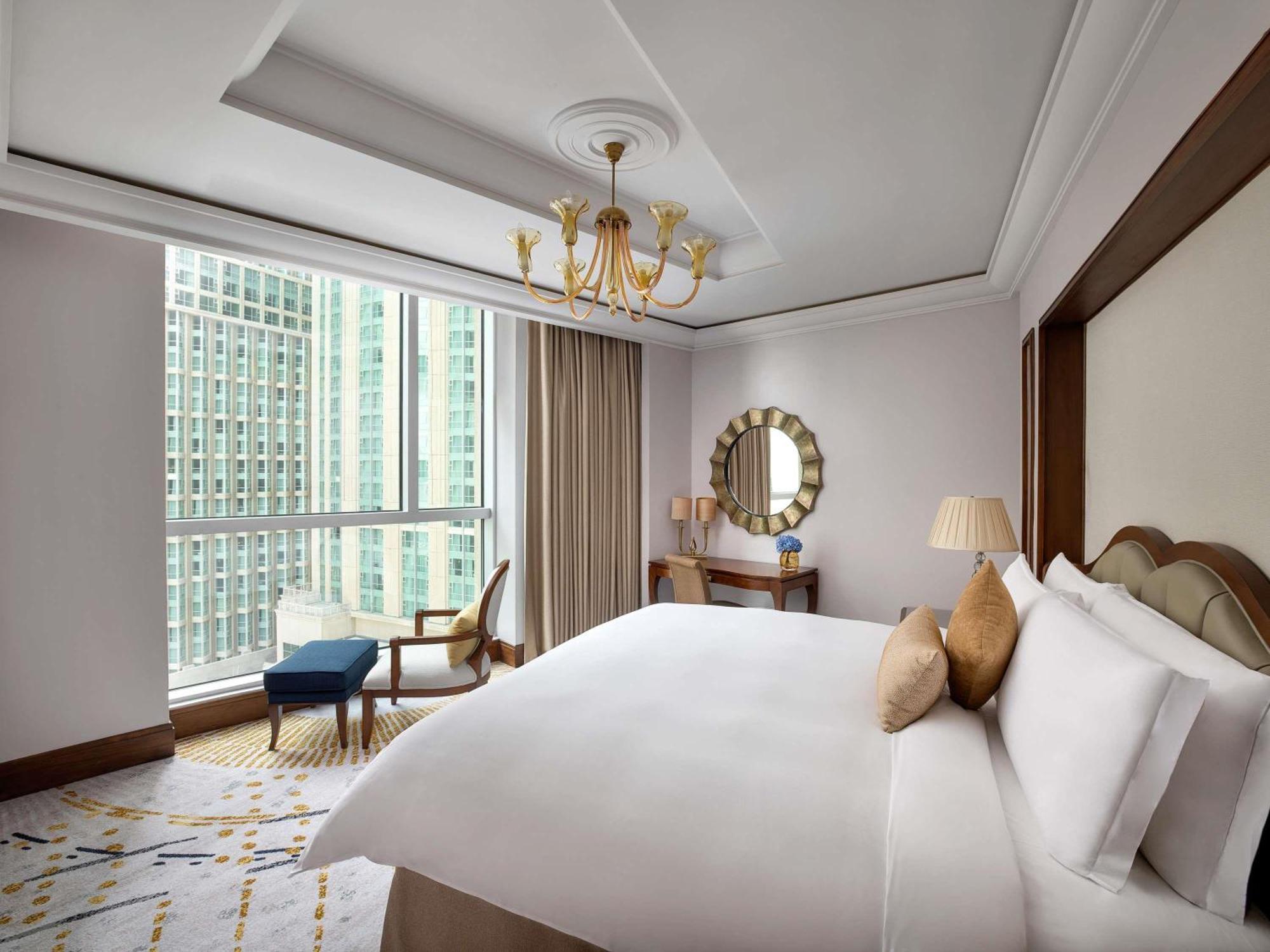 Superior One-Bedroom Suite City View