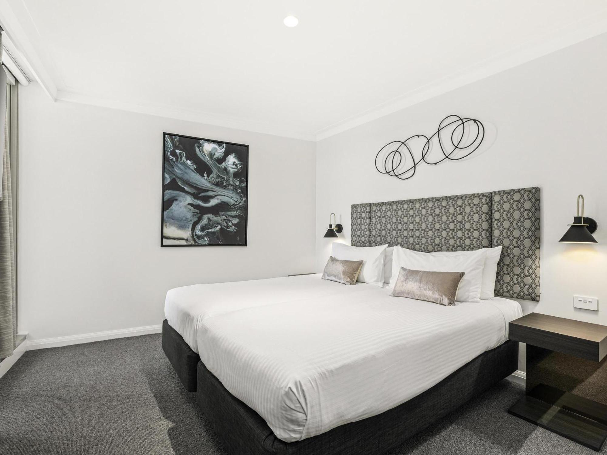 Two-Bedroom Deluxe Apartment Garden View