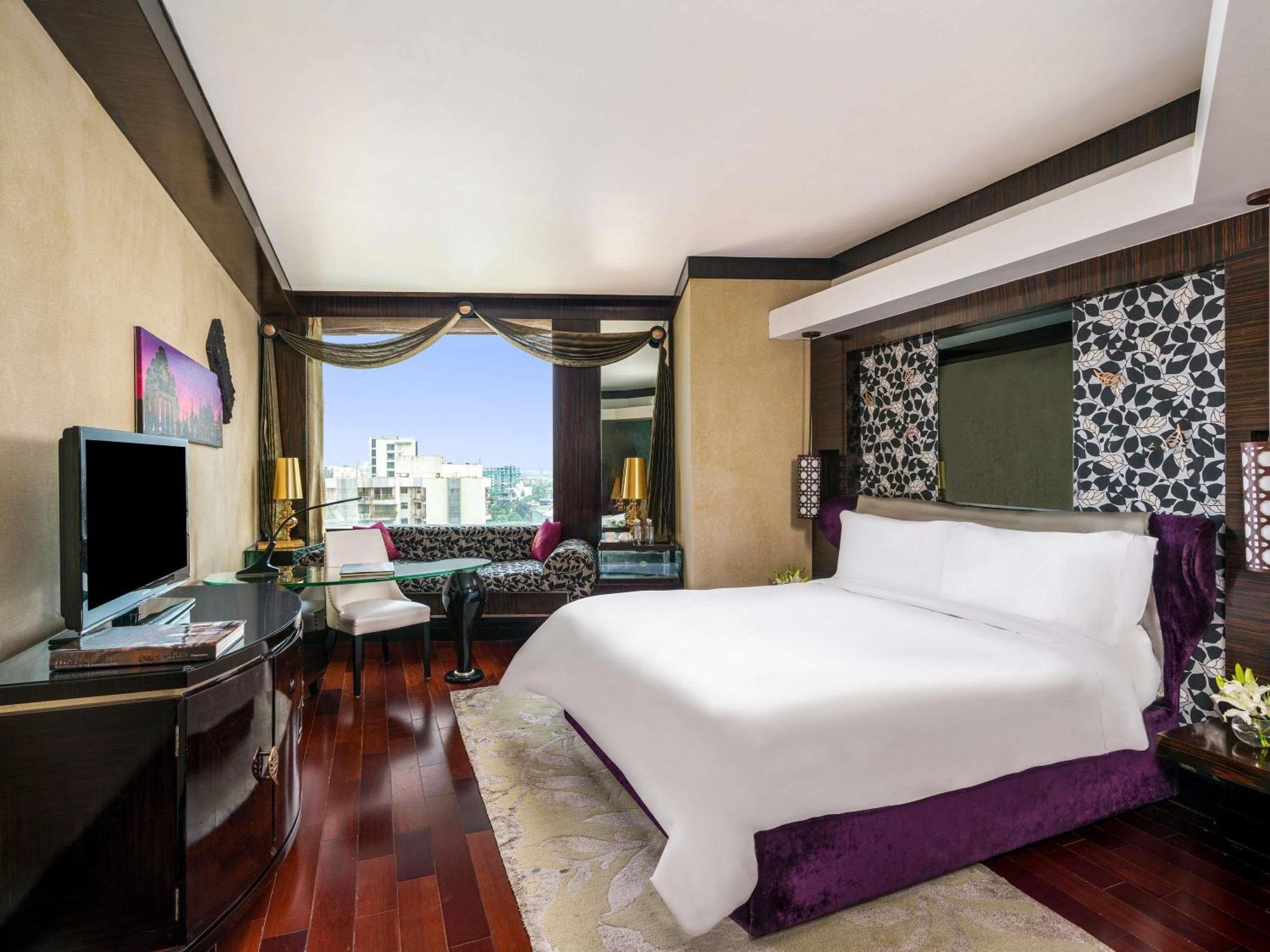Luxus Zimmer mit Kingsize-Bett
