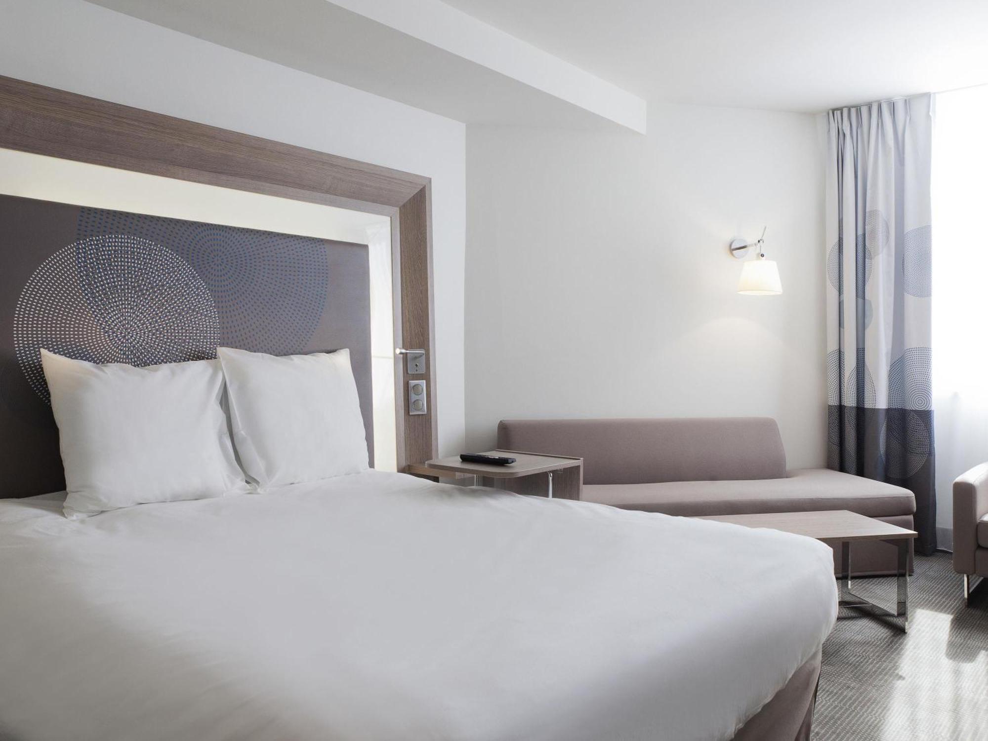 Executive Room with Queen Bed and Double Sofa Bed,1717062018:JPEG