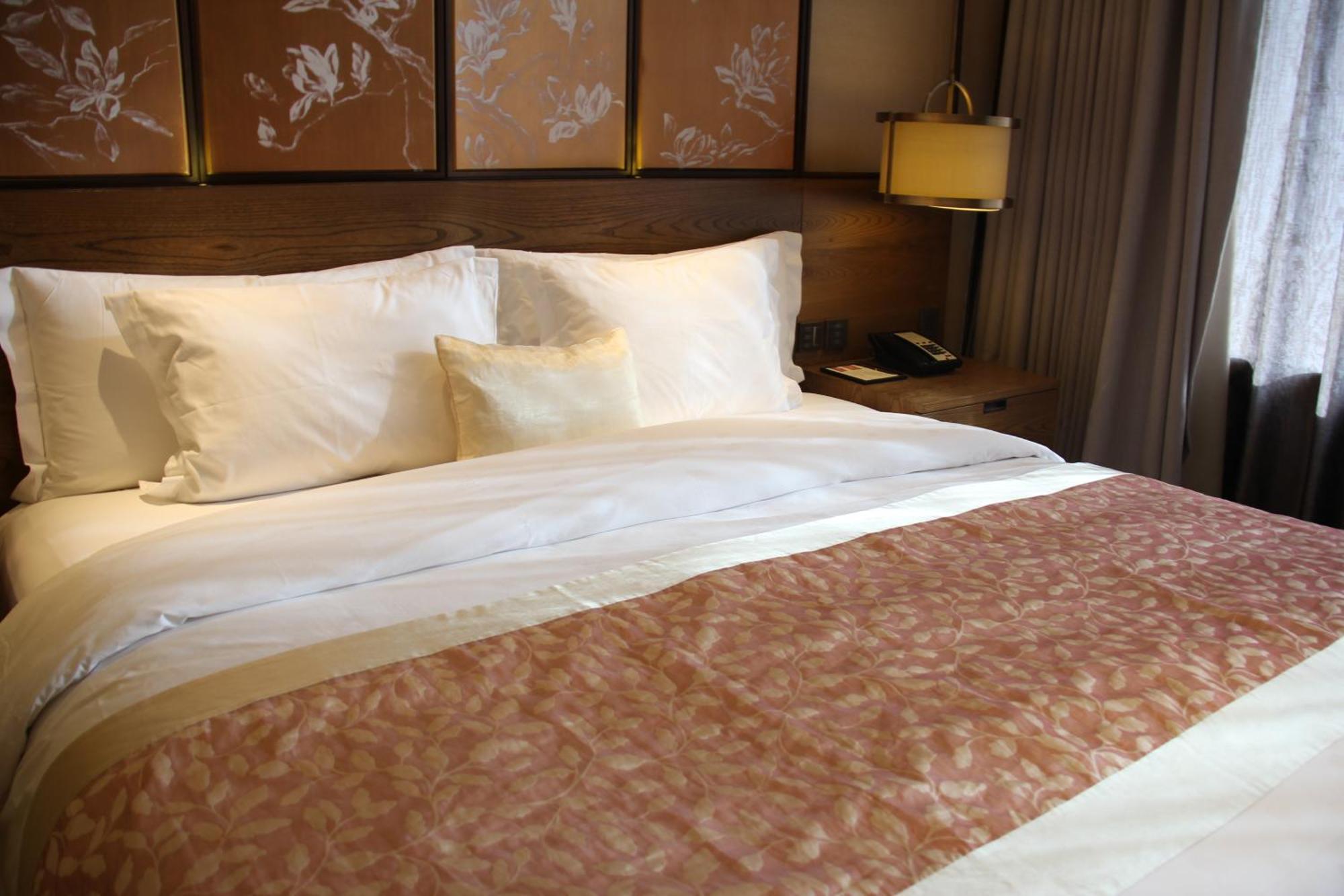 Standard King Room Disability Access