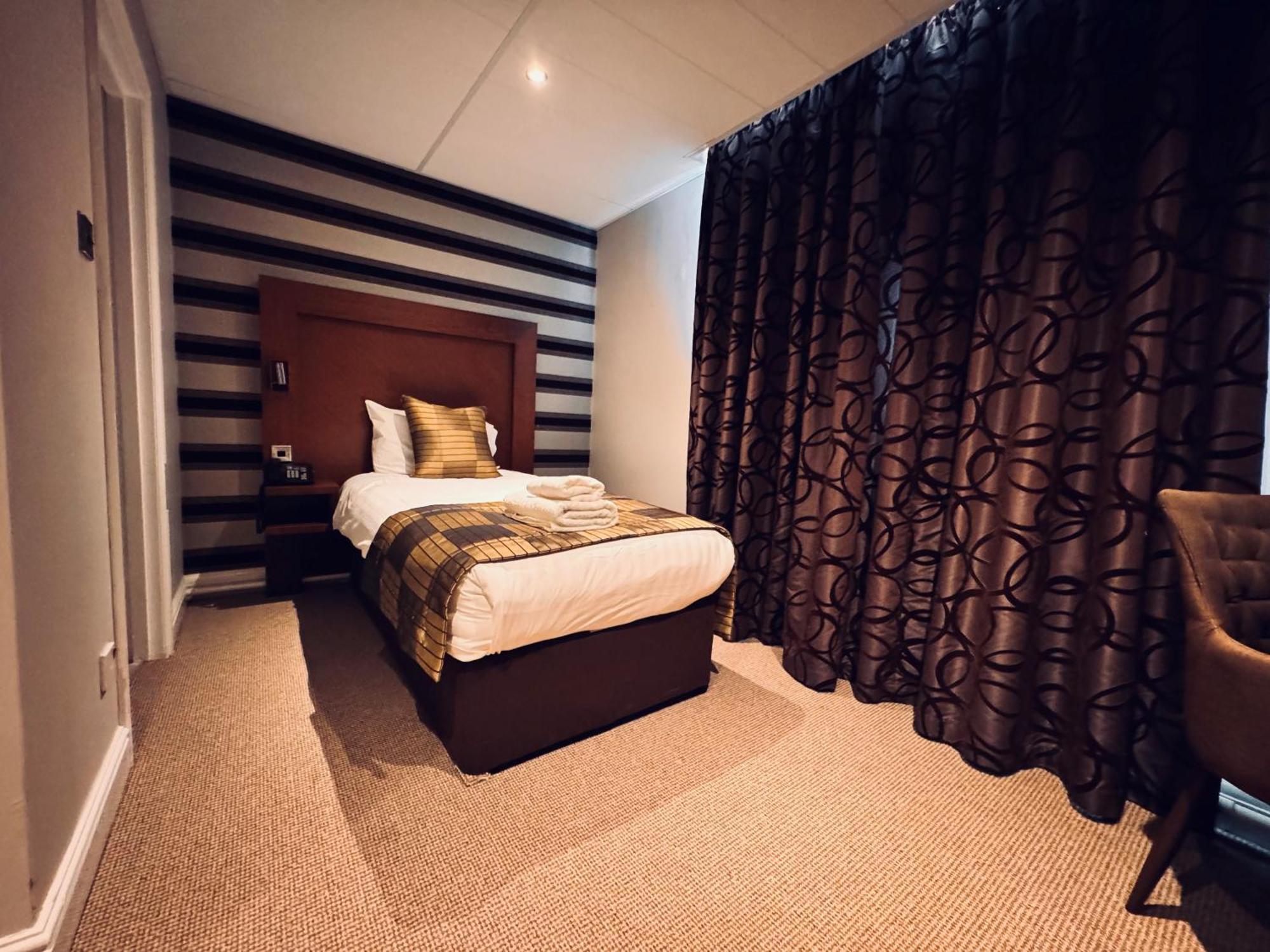 Single Room,1722880927:JPEG