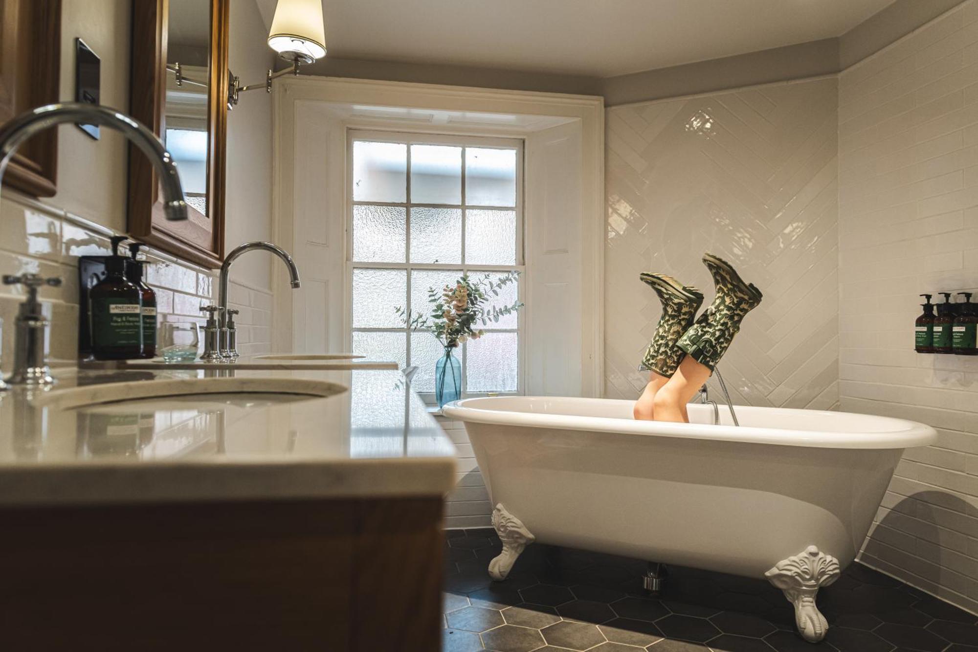 Super King Suite with Garden View,1722885886:JPEG