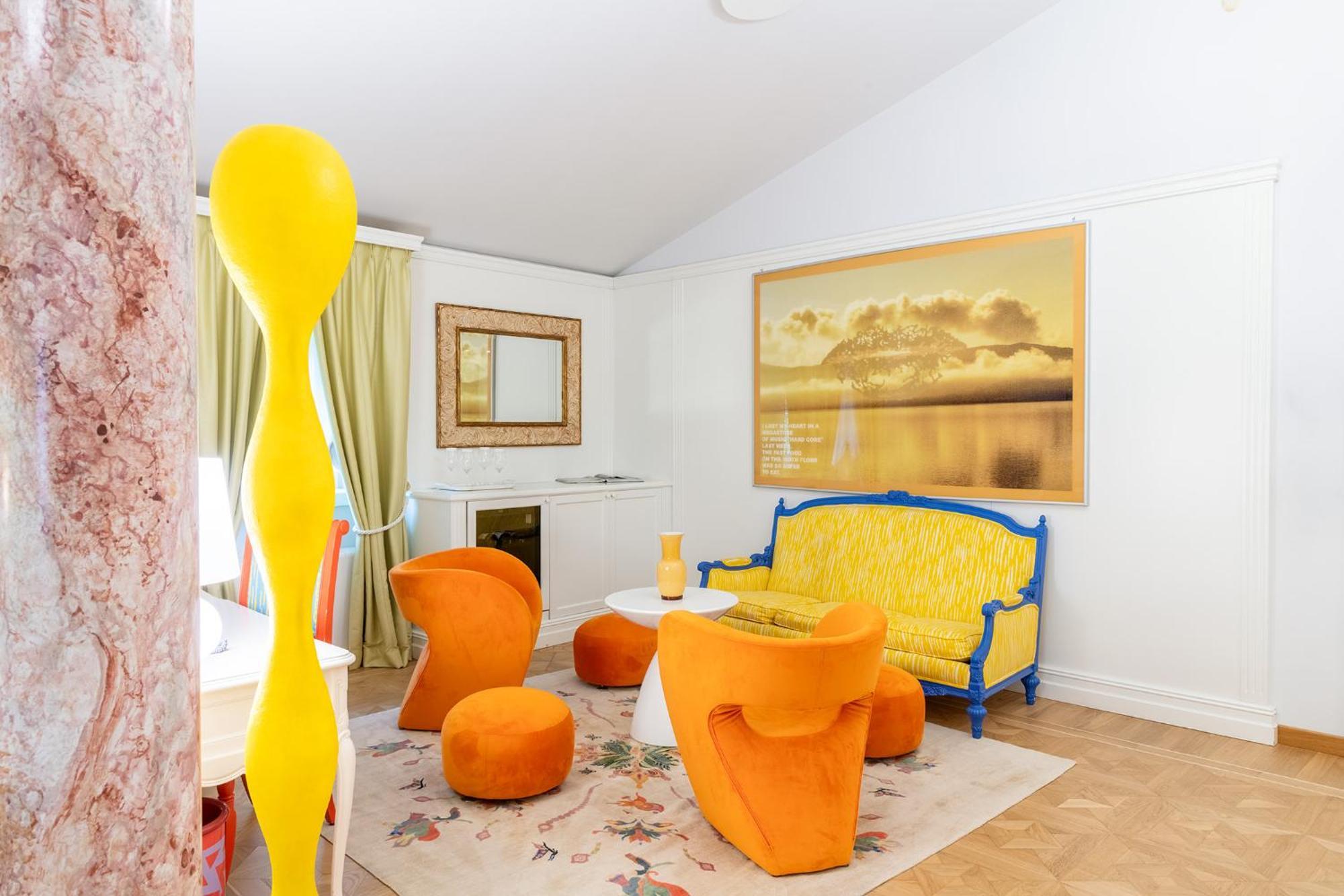 Signature Suite