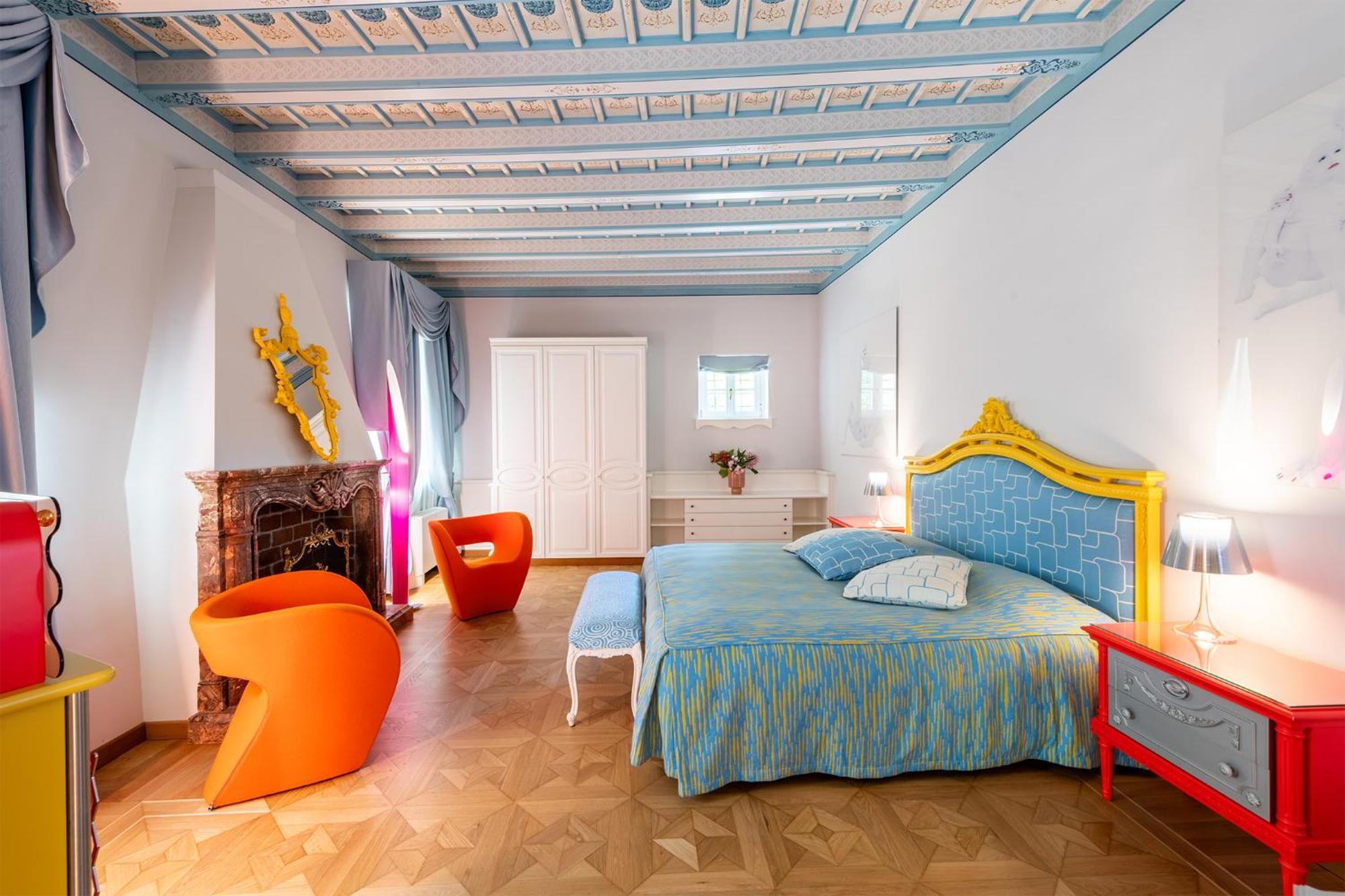 Signature Suite