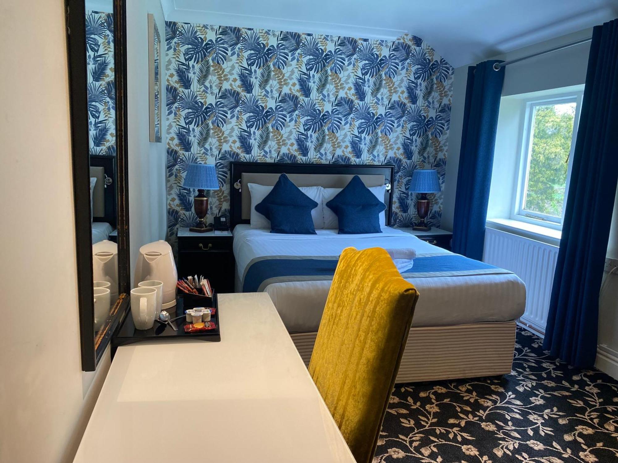 Classic Double Room