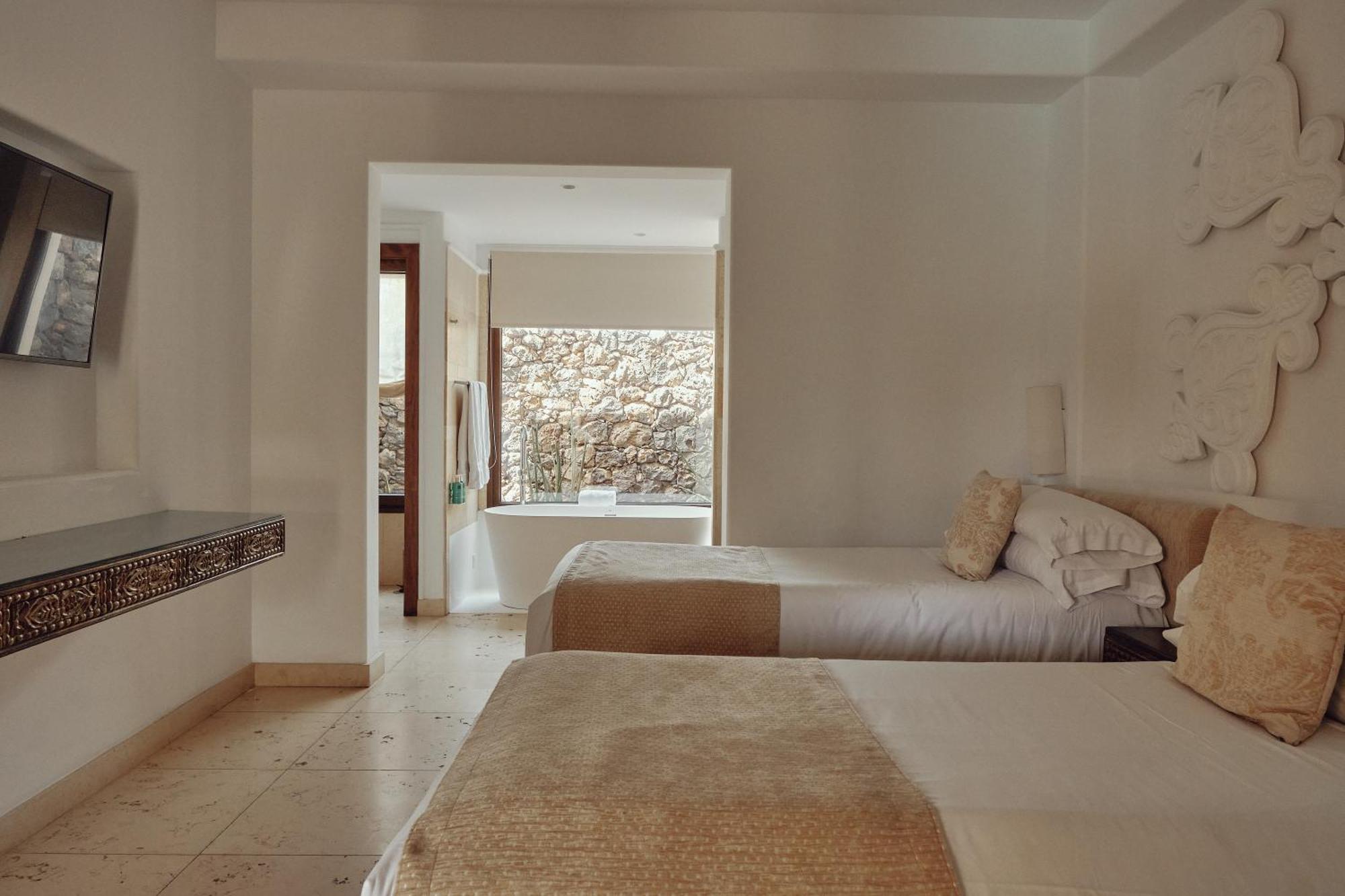 Grand Deluxe Three-Bedroom Villa with Private Pool,1722915911:JPEG