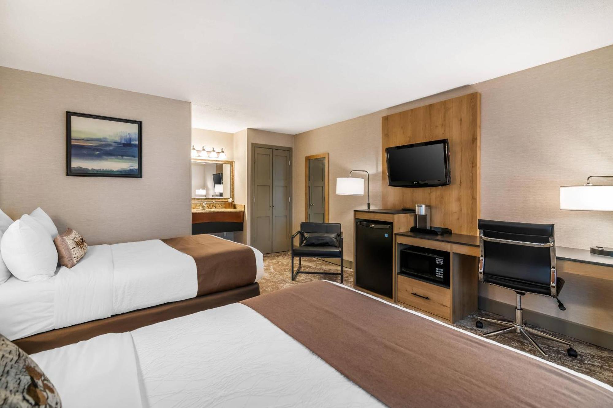 Standard Double Room Two Double Beds Non-Smoking