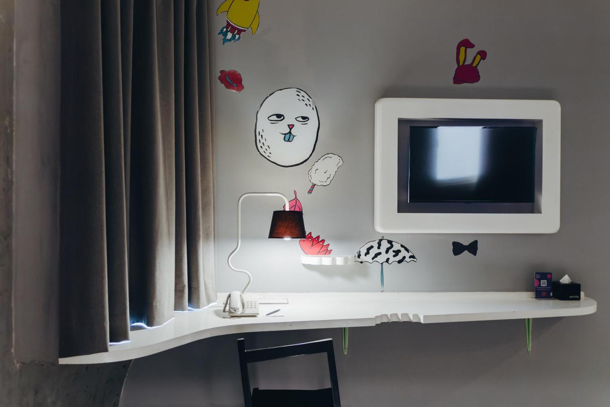 Studio 25