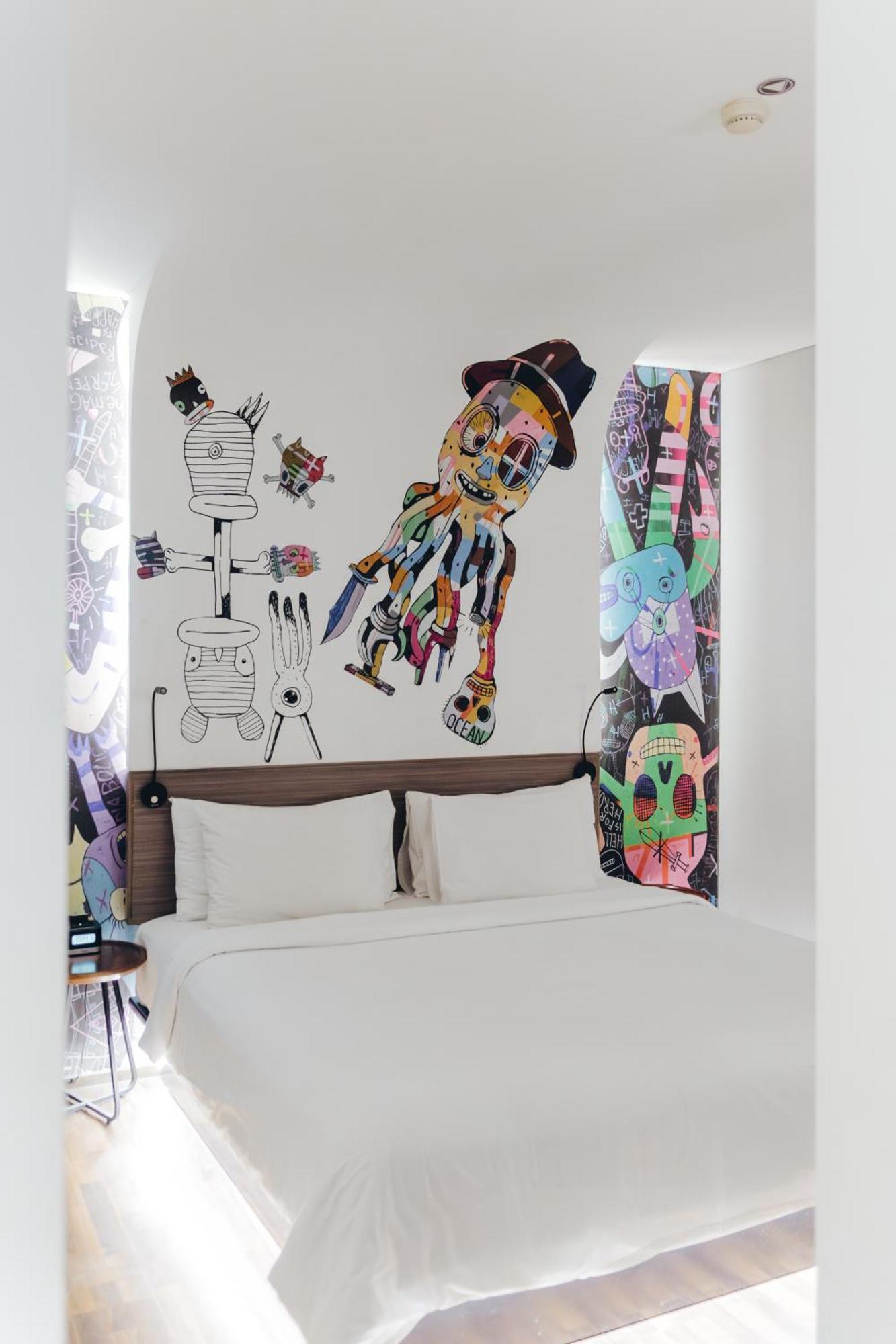 Studio 40