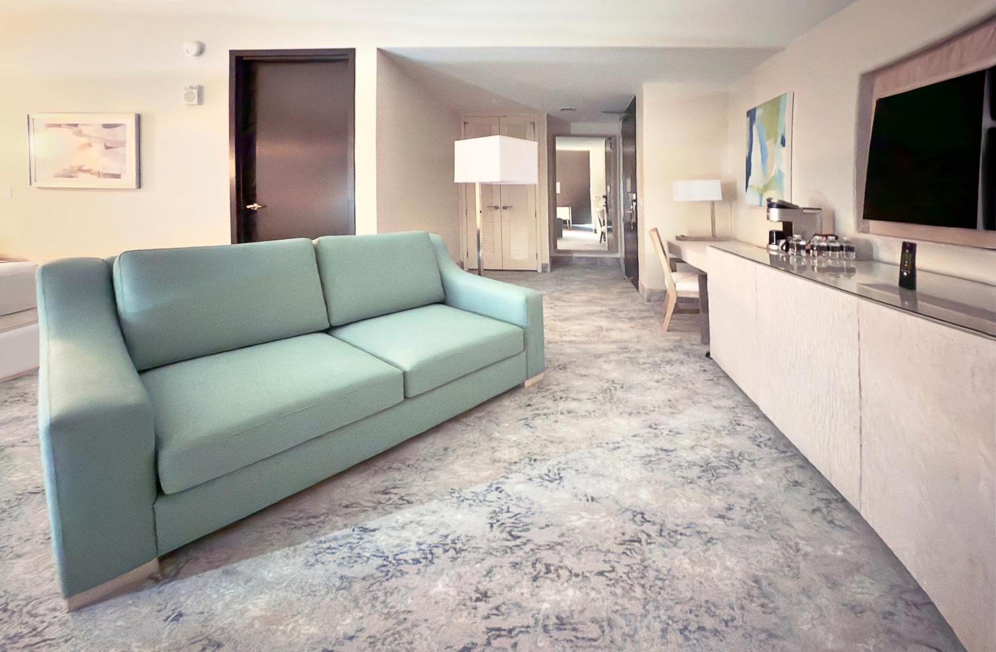 Luxury King Room