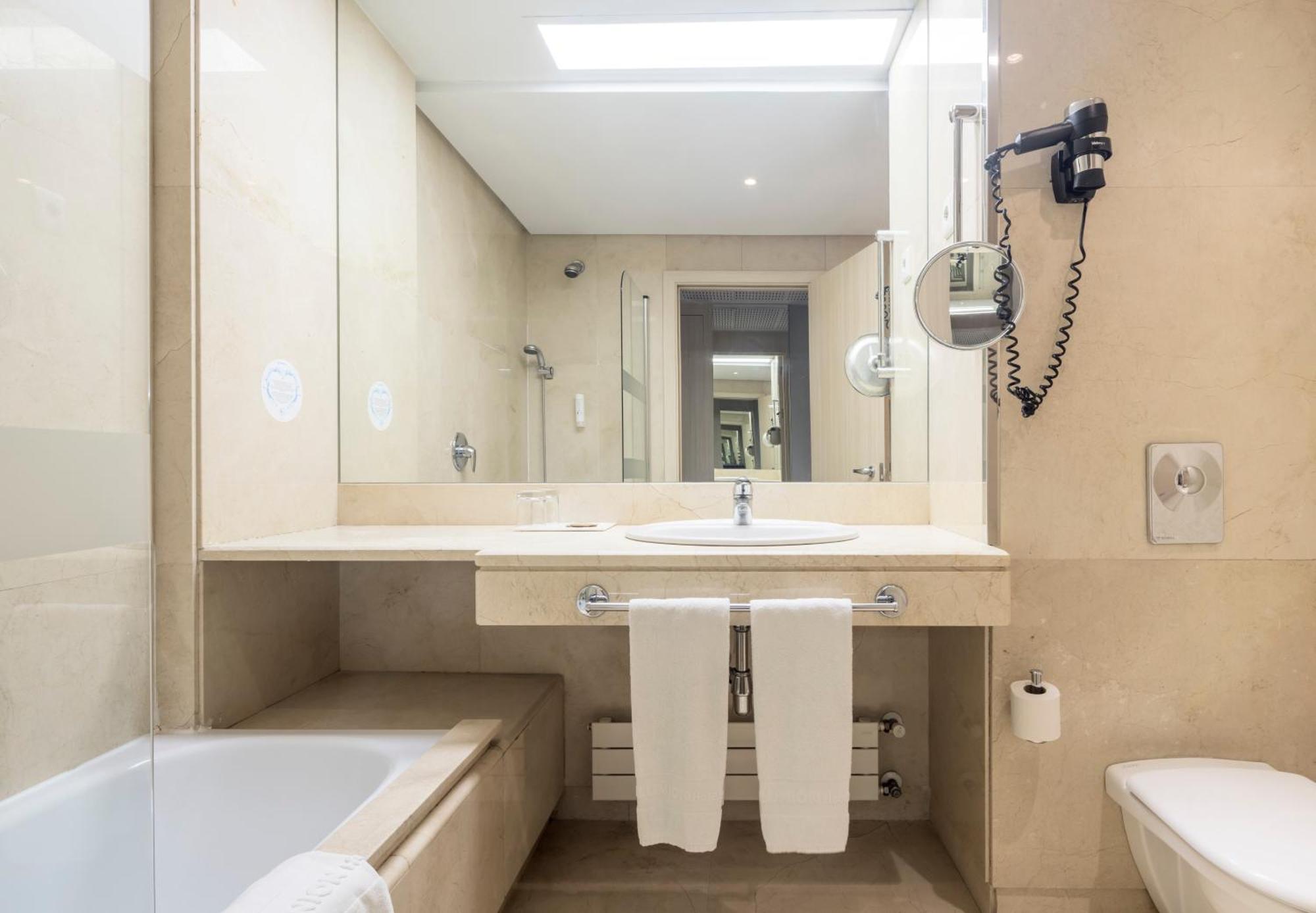 Double or Twin Room Extra Bed,1729990153:JPEG