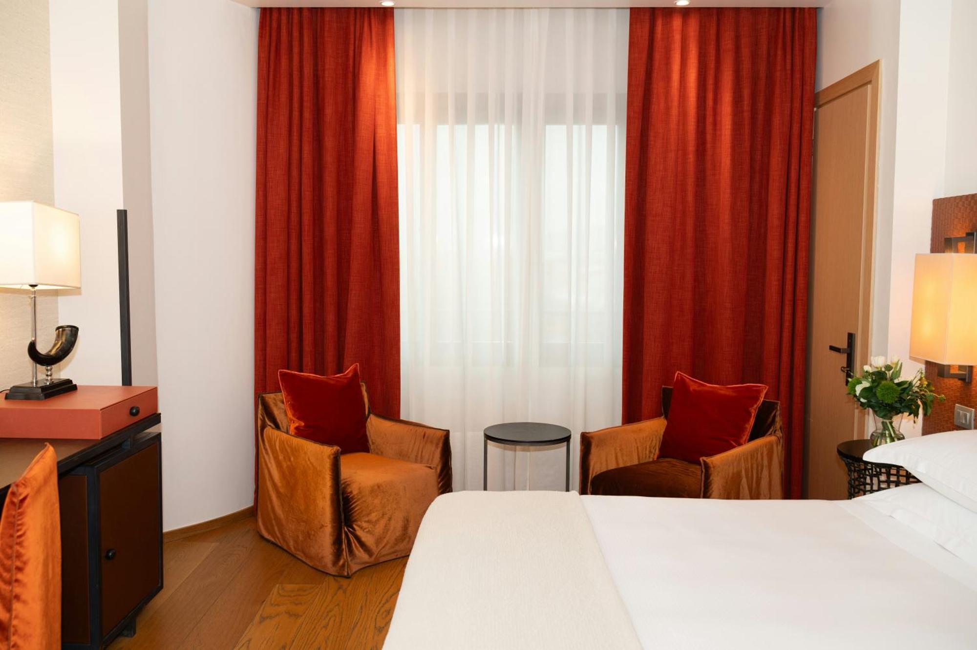 Superior Double or Twin Room,1729994265:JPEG