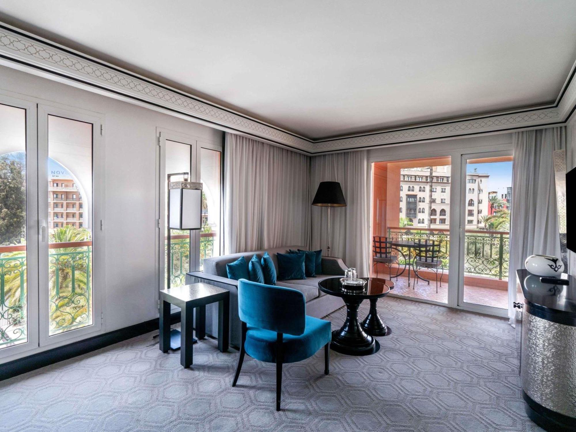 Junior Suite mit Kingsize-Bett und Ausblick