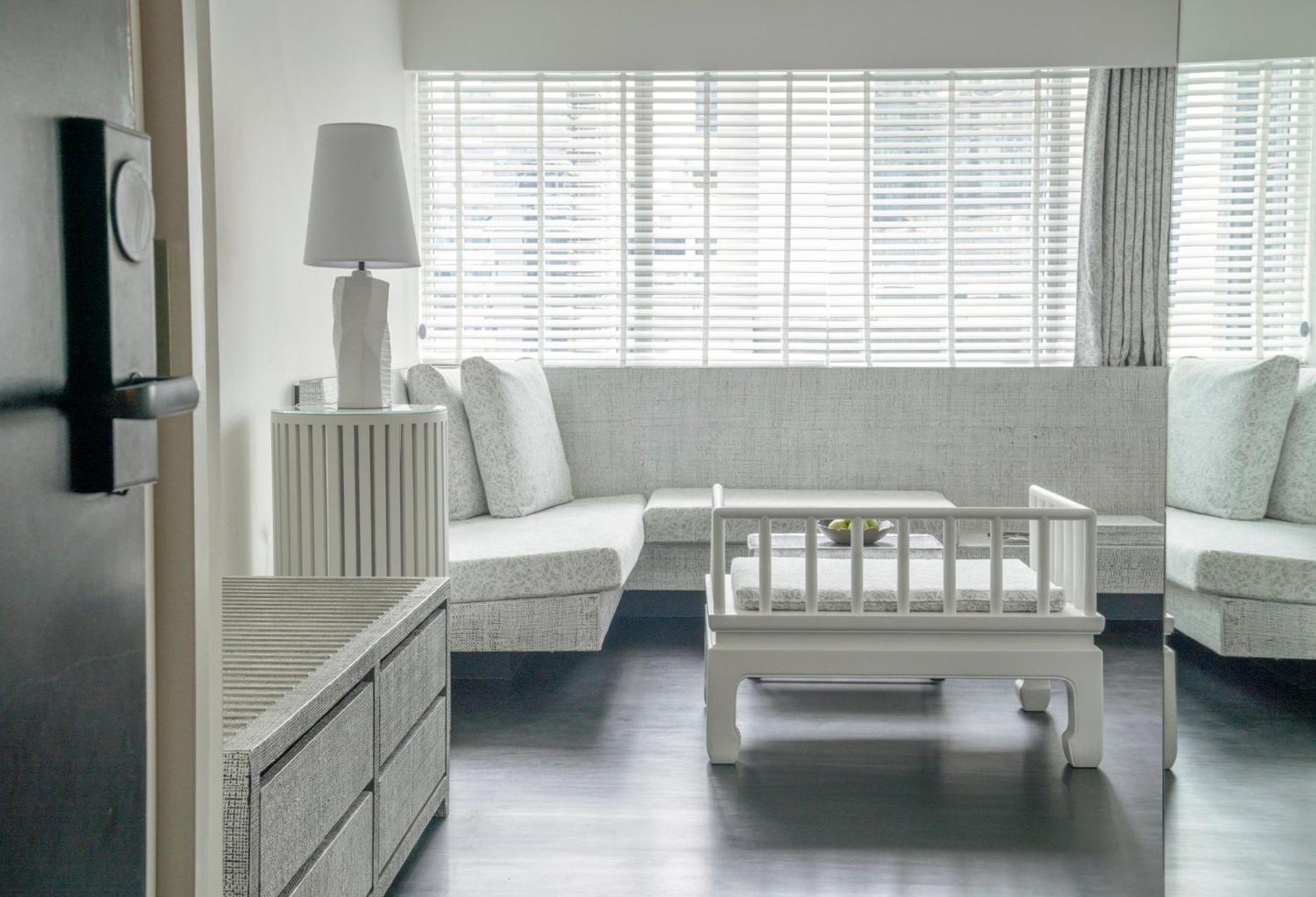 Metropolitan Room King,1729998366:JPEG