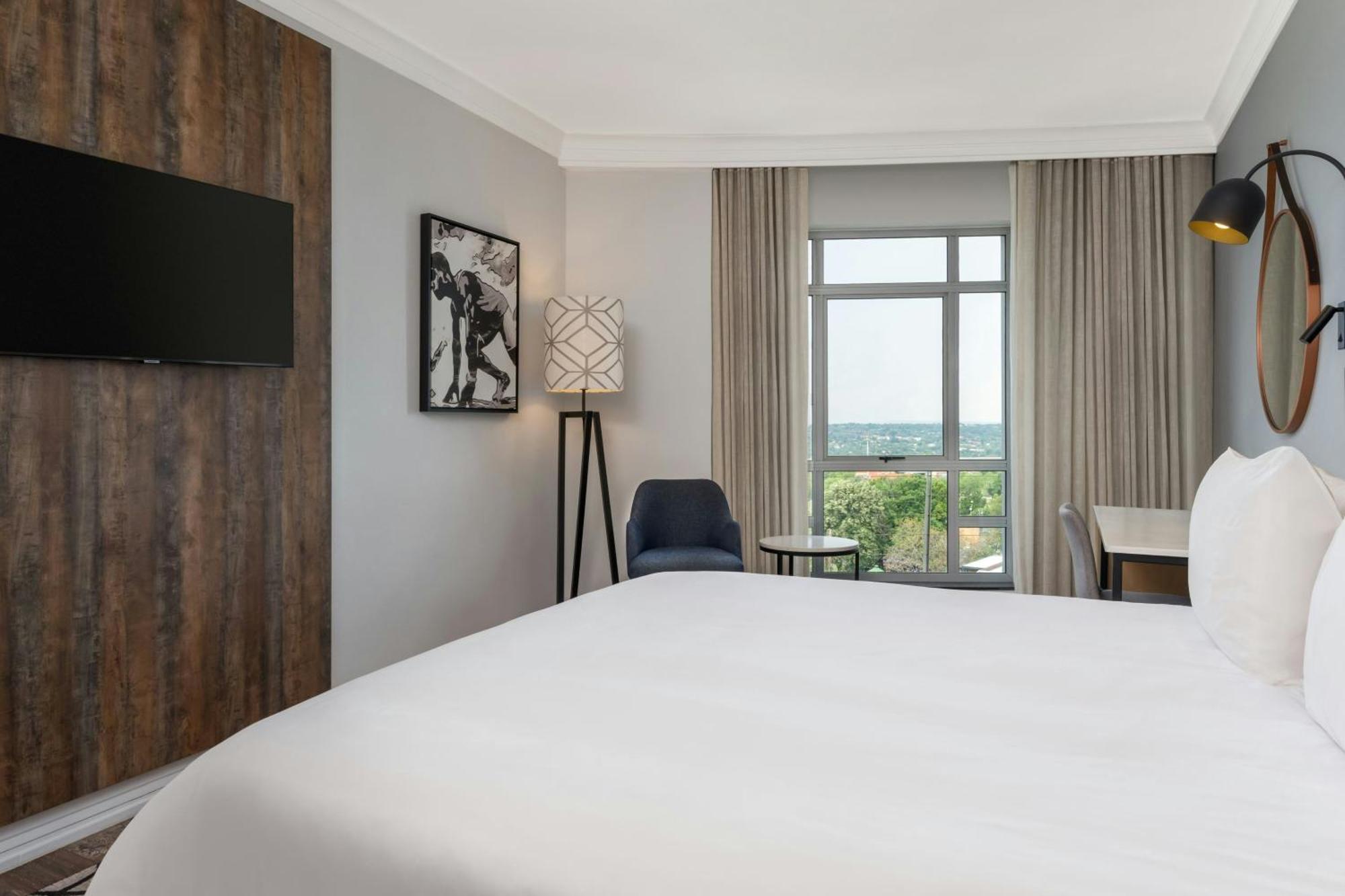 Guest Room 1 King