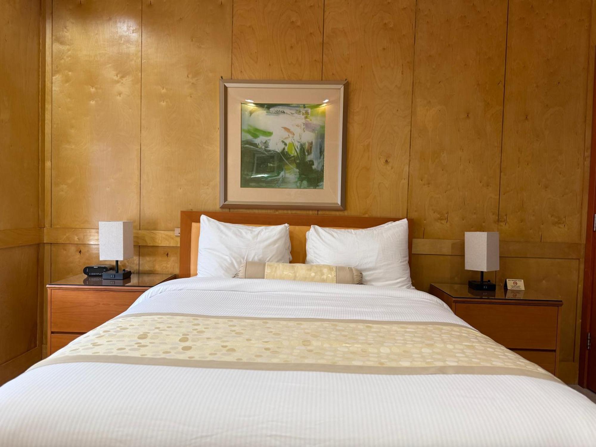 Independence Suite