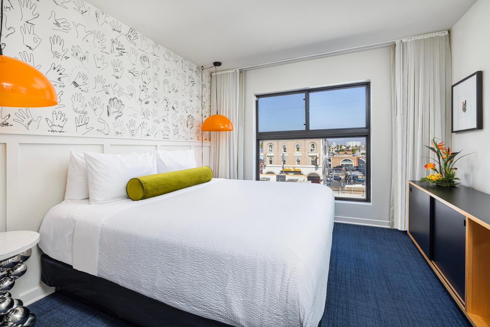 Partial Ocean View King Suite,1730015566:JPEG