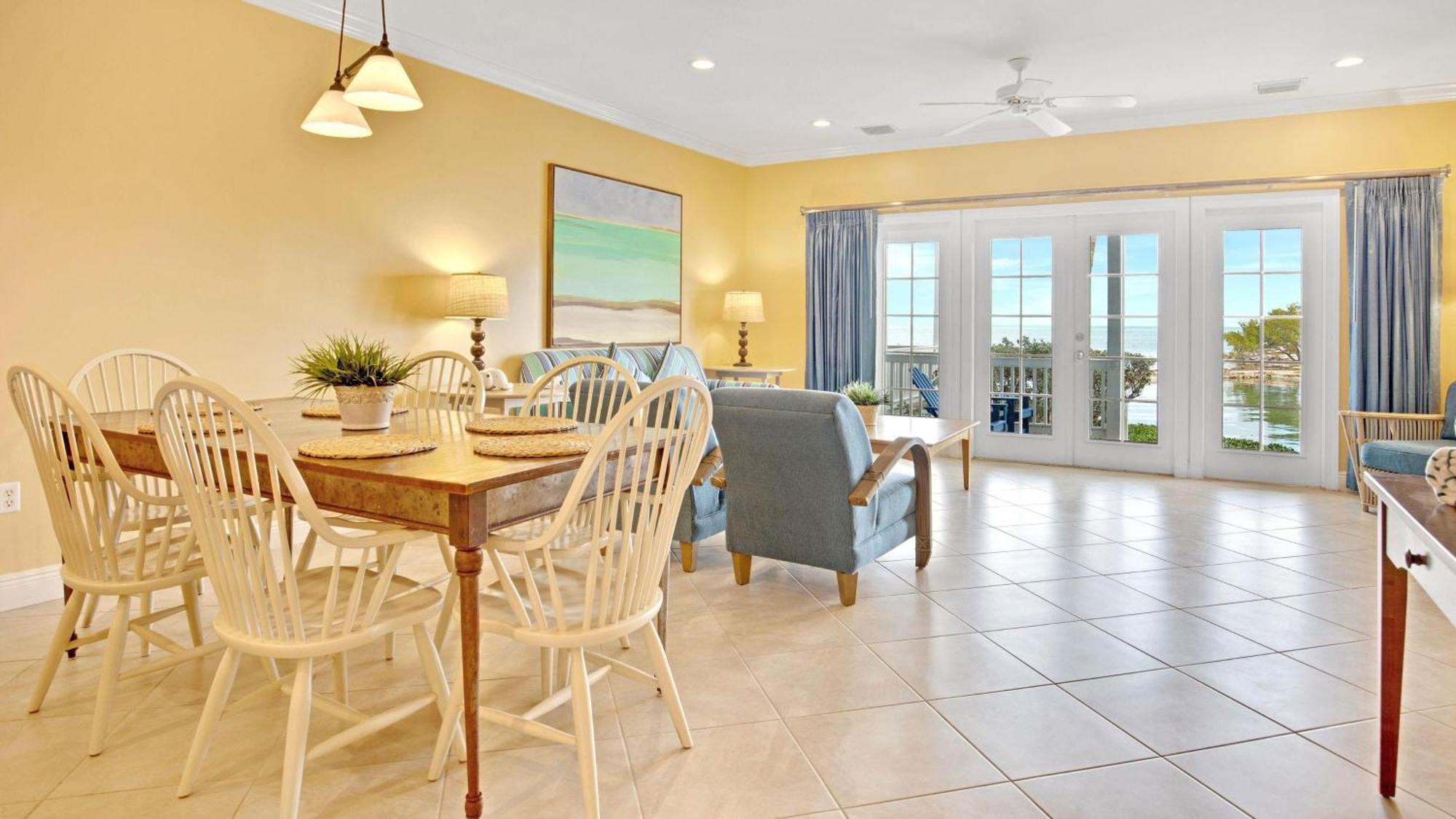 Tropical Garden Double Queen Guestroom