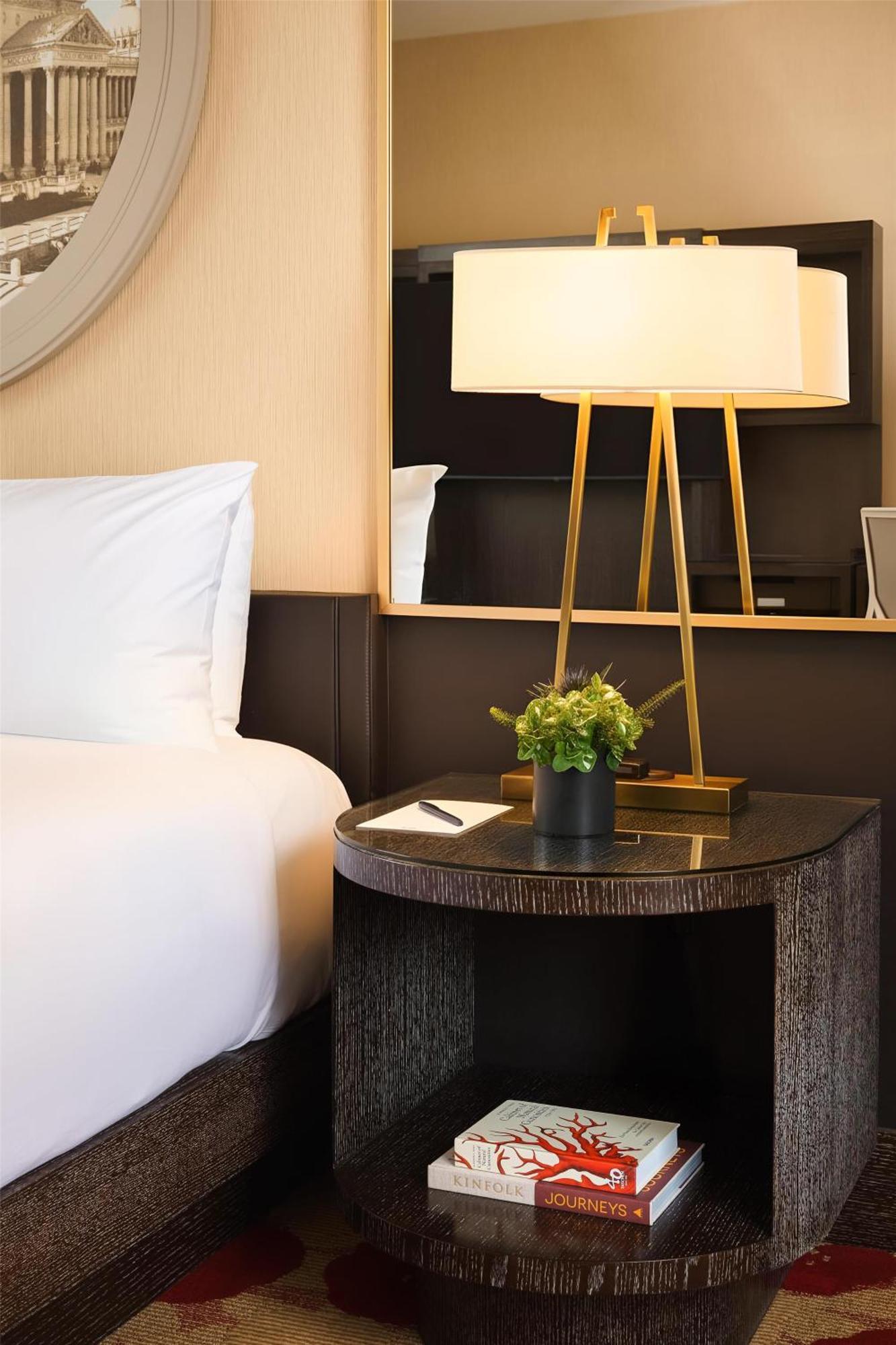 Deluxe King Room,1730025253:JPEG