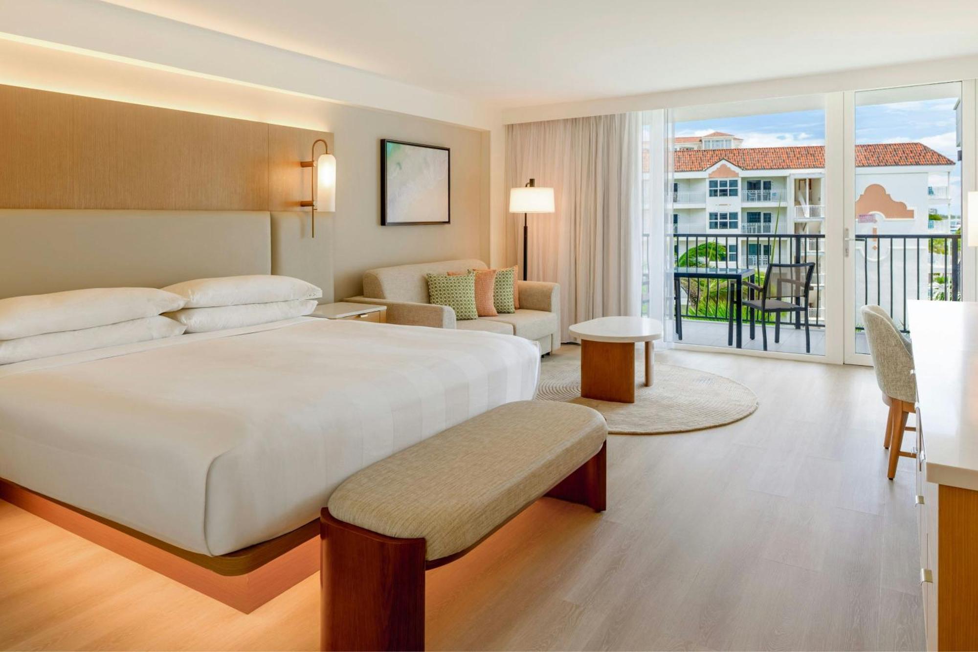 Limited View, King Bed,1730036191:JPEG