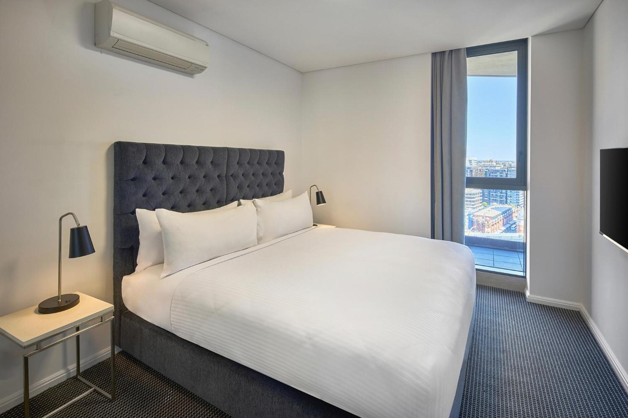 One-Bedroom Balcony Sky Suite