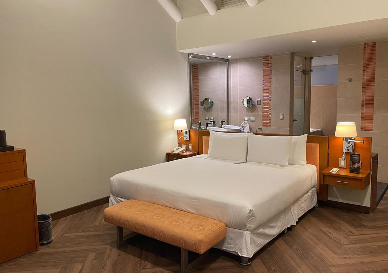 Deluxe King Room,1730042068:JPEG