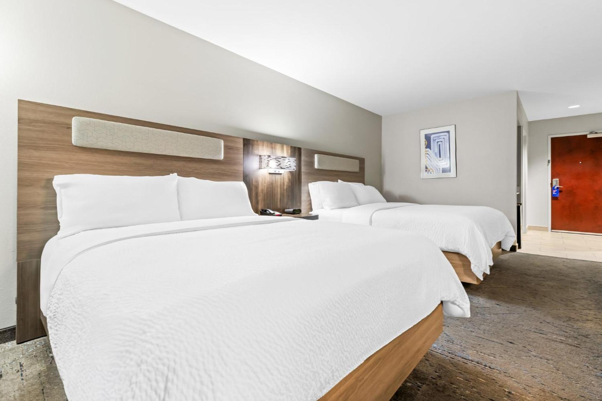 Standard Room Two Queen Beds