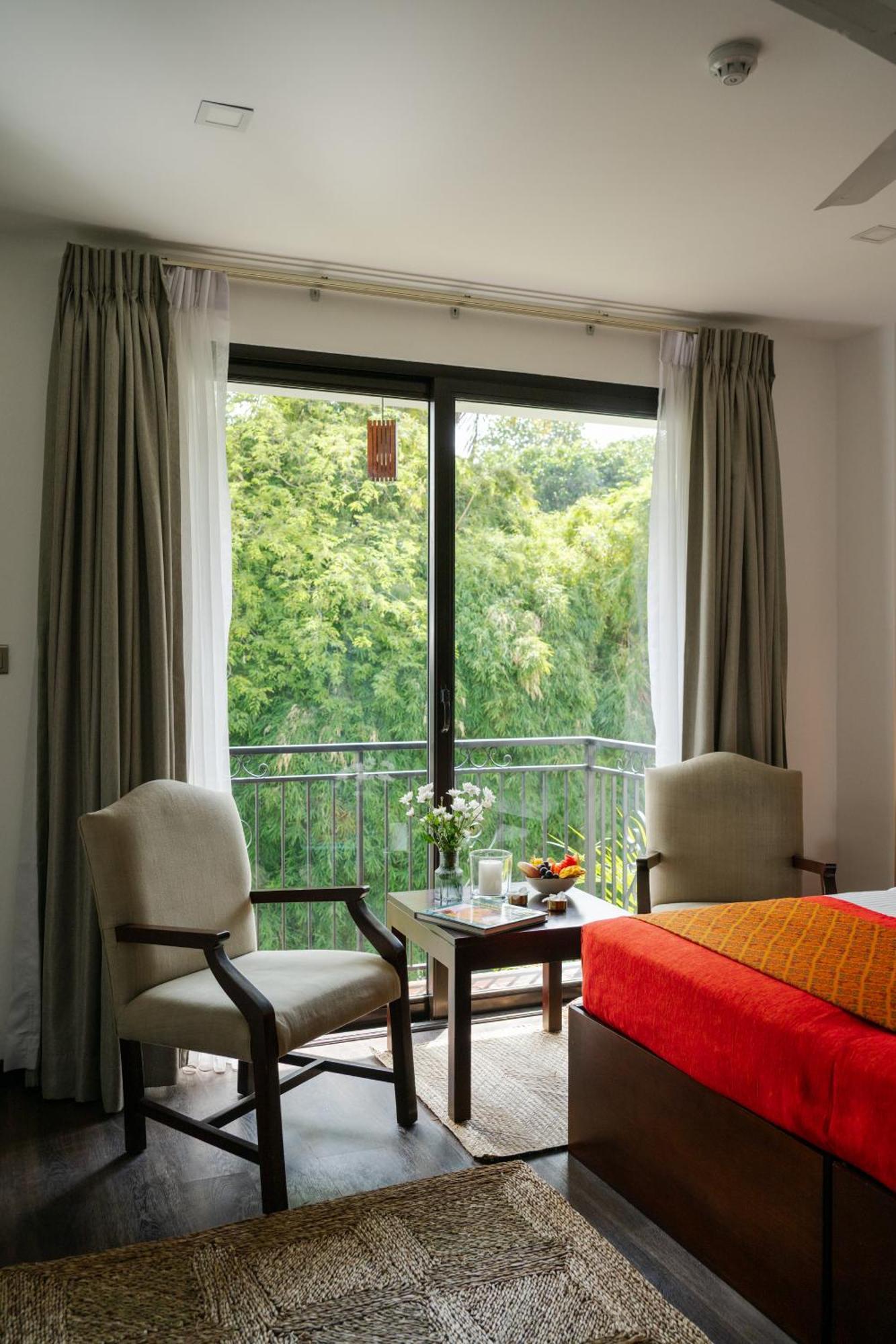 Deluxe Twin Garden View Room Balcony