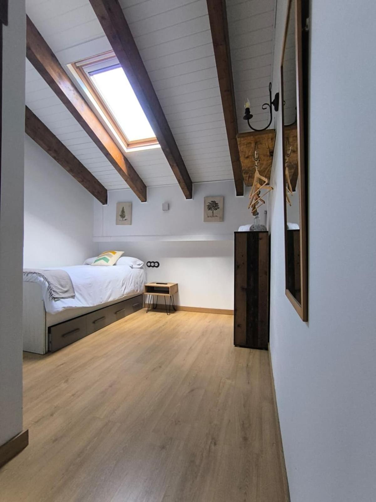 Single Room,1731688376:JPEG