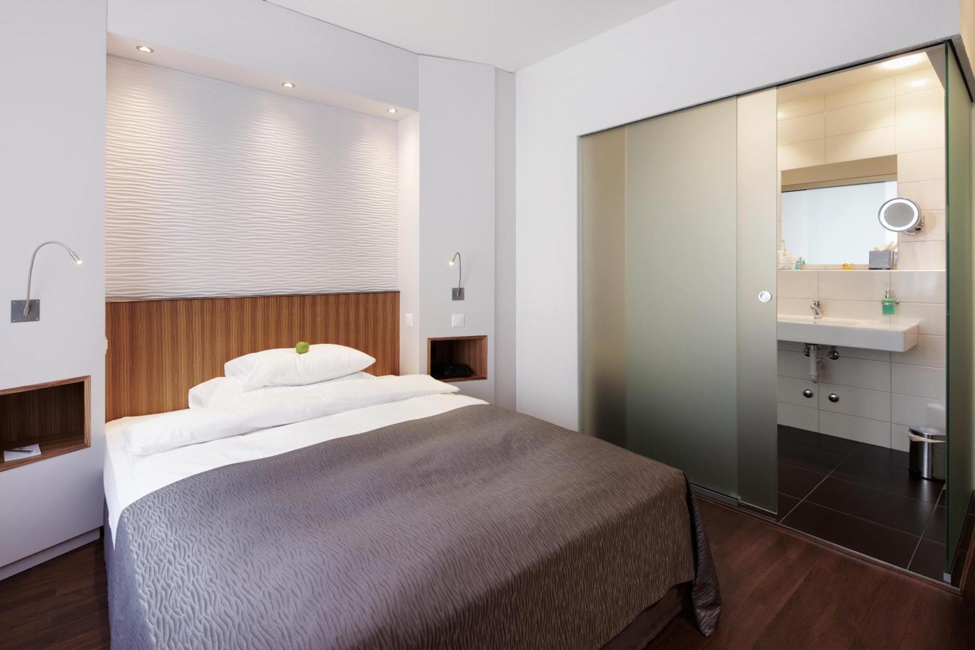 Standard Queen Room,1739361724:JPEG