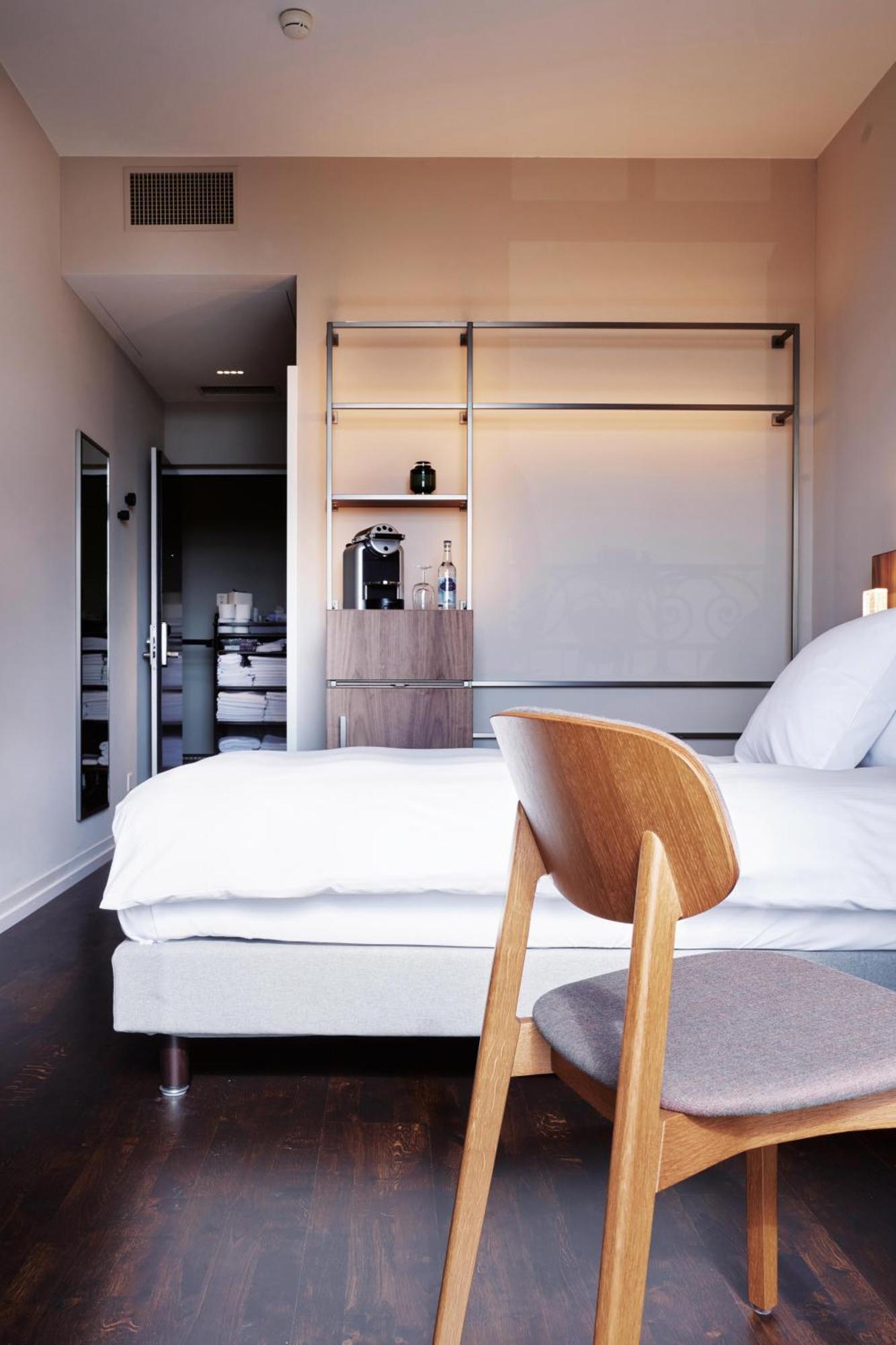 Superior Single Room Lake View