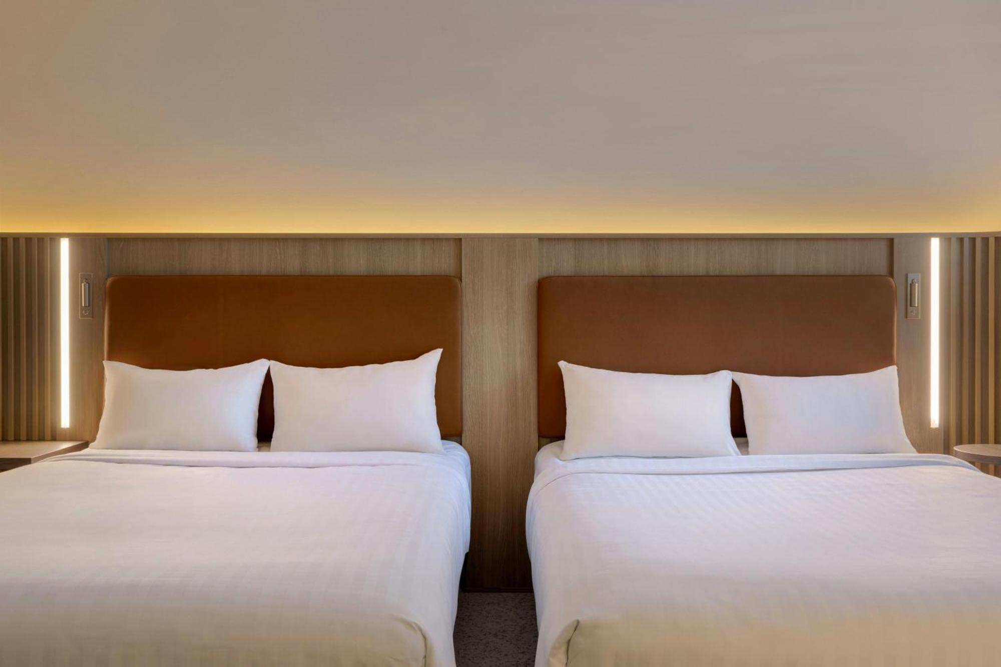 Business room, Guest room, 2 Queen, Conference Building