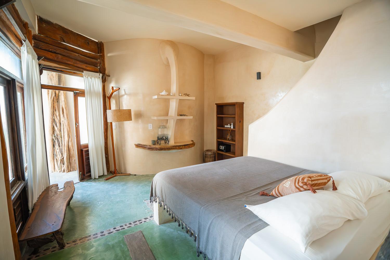 Room Partial Ocean View 1 king bed 1 double bed