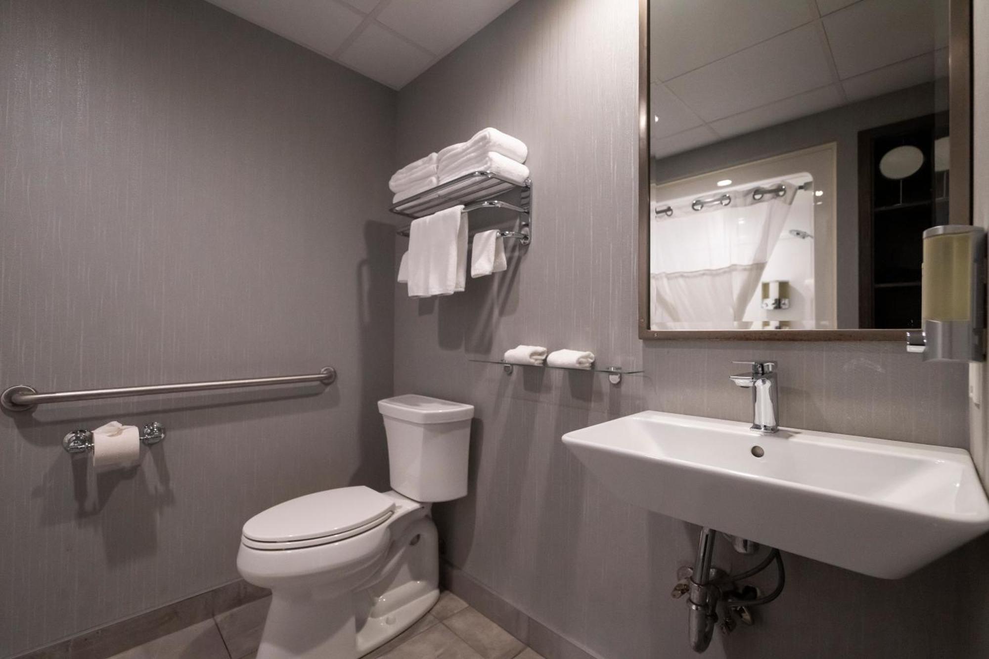 Queen Studio Disability Access