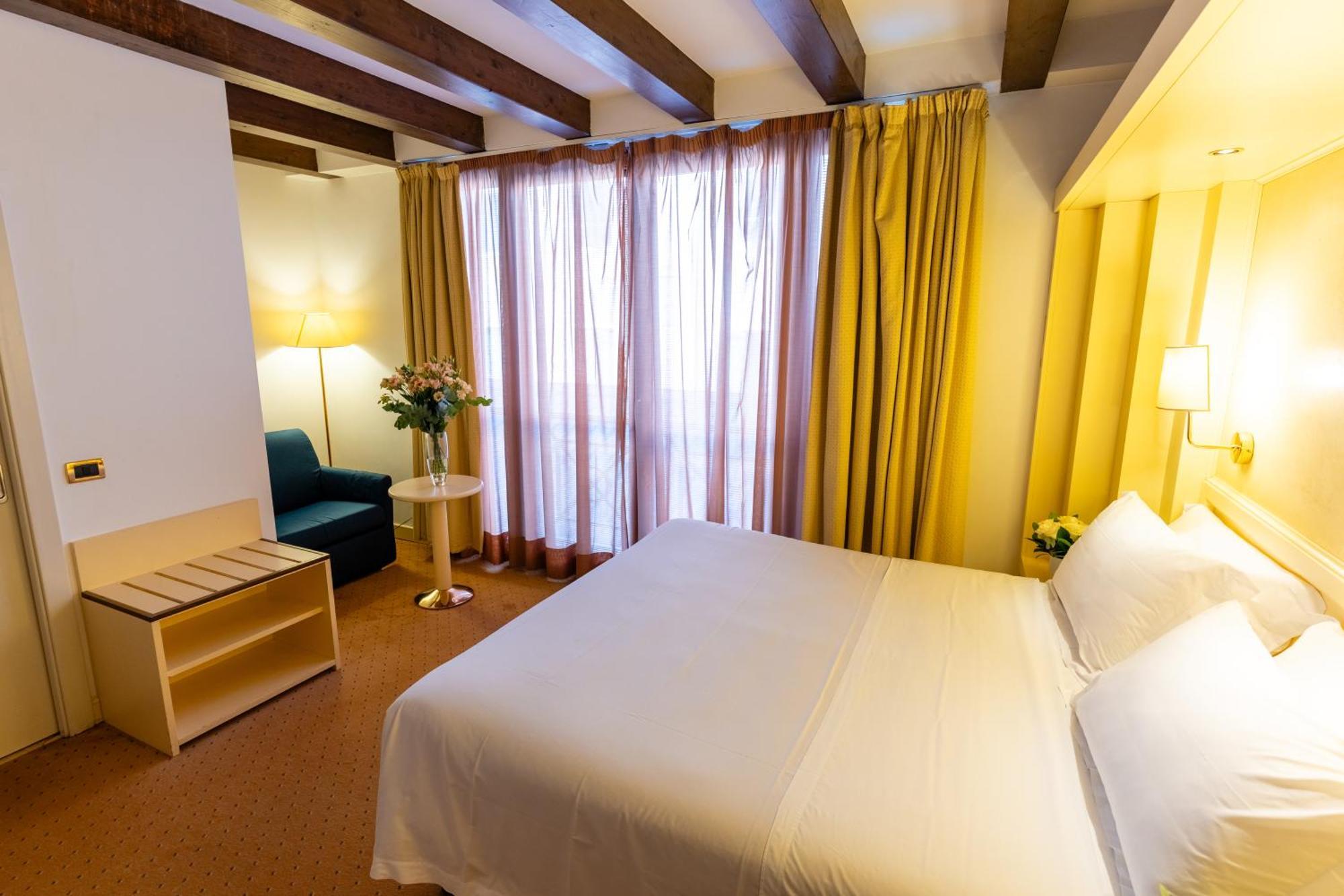 Classic Double or Twin Room
