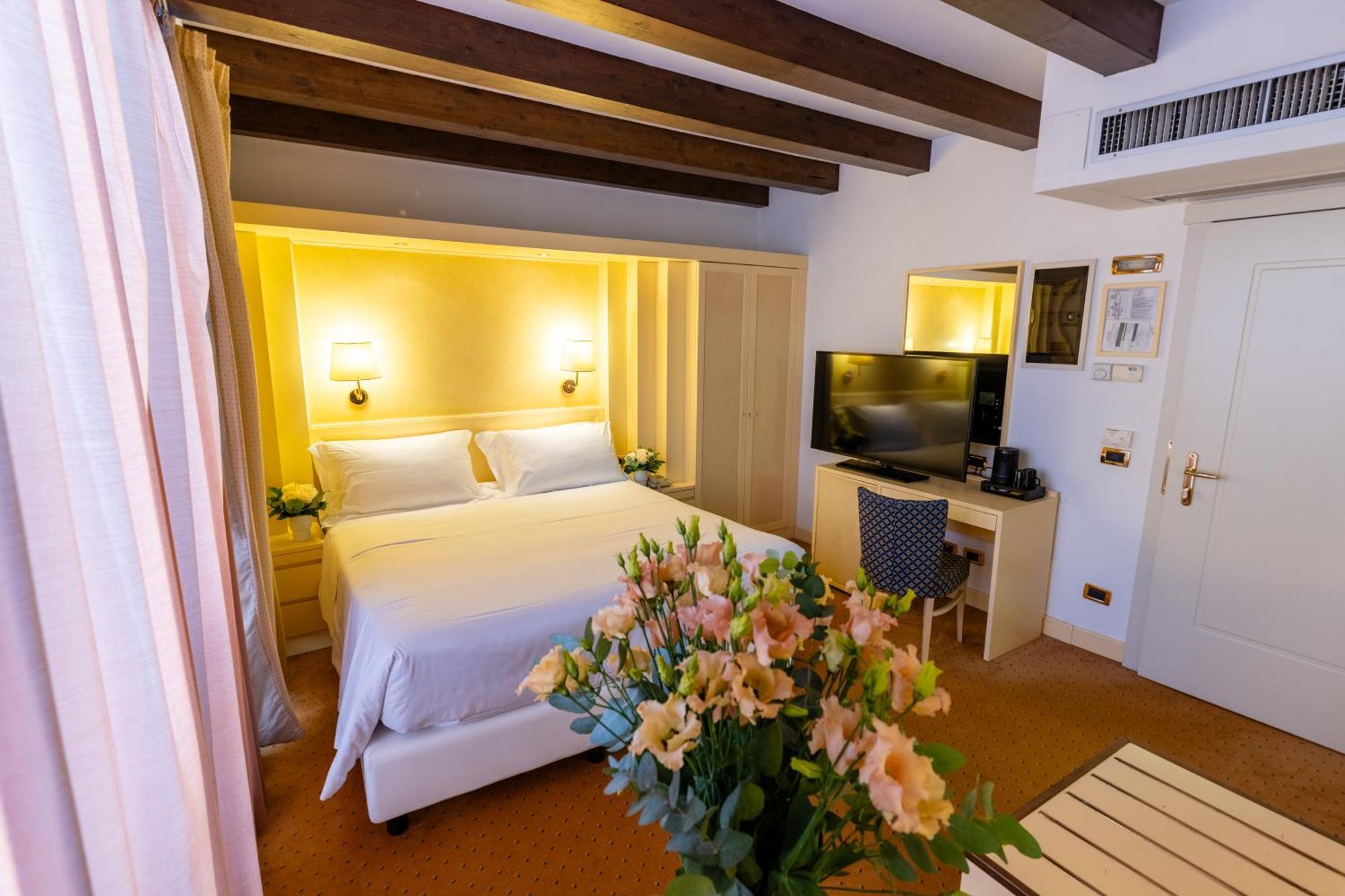 Classic Double or Twin Room