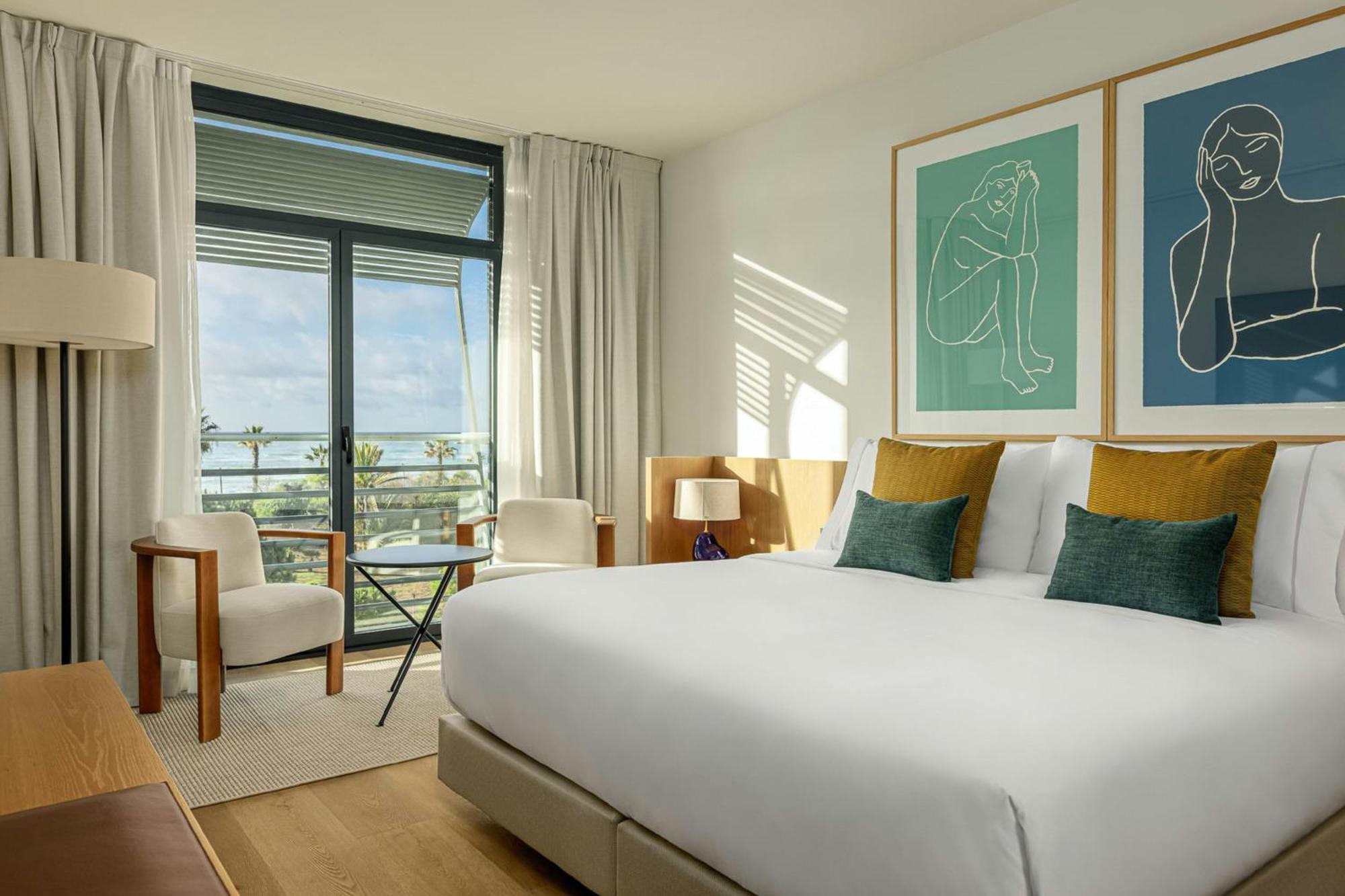 Premium King Room Sea View High Floor