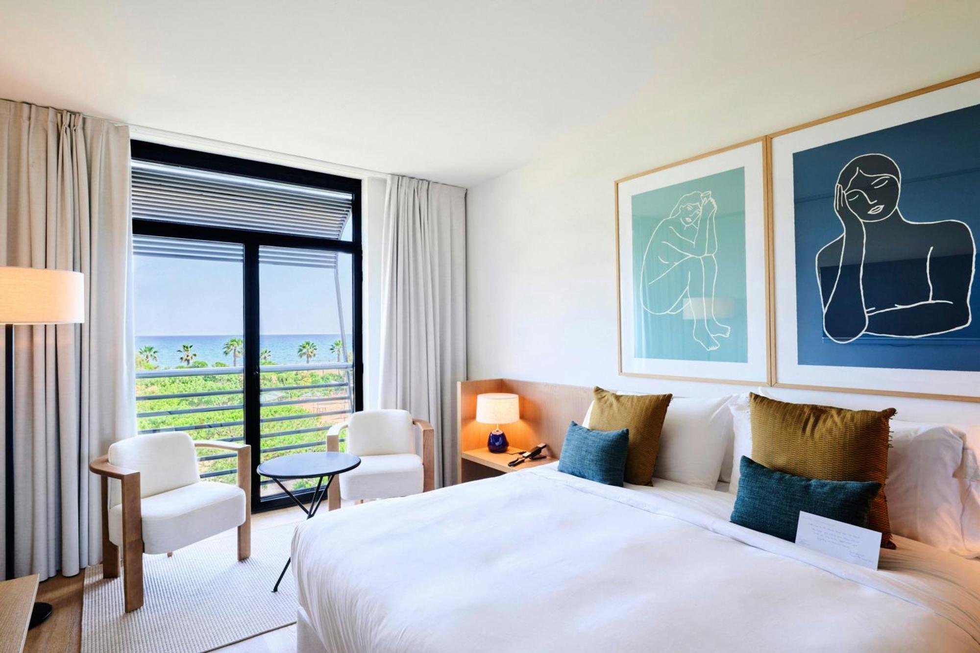 Standard King Room Sea View