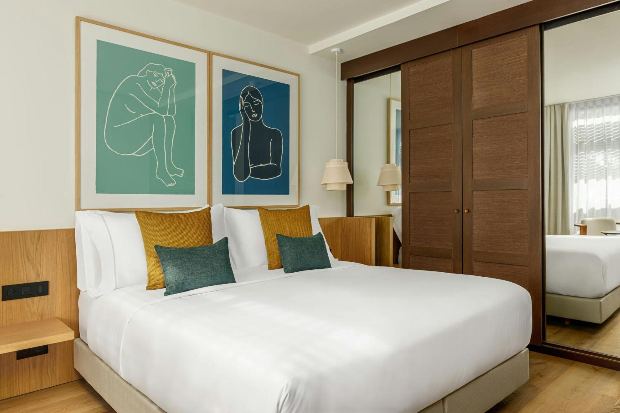 Standard King Room Sea View