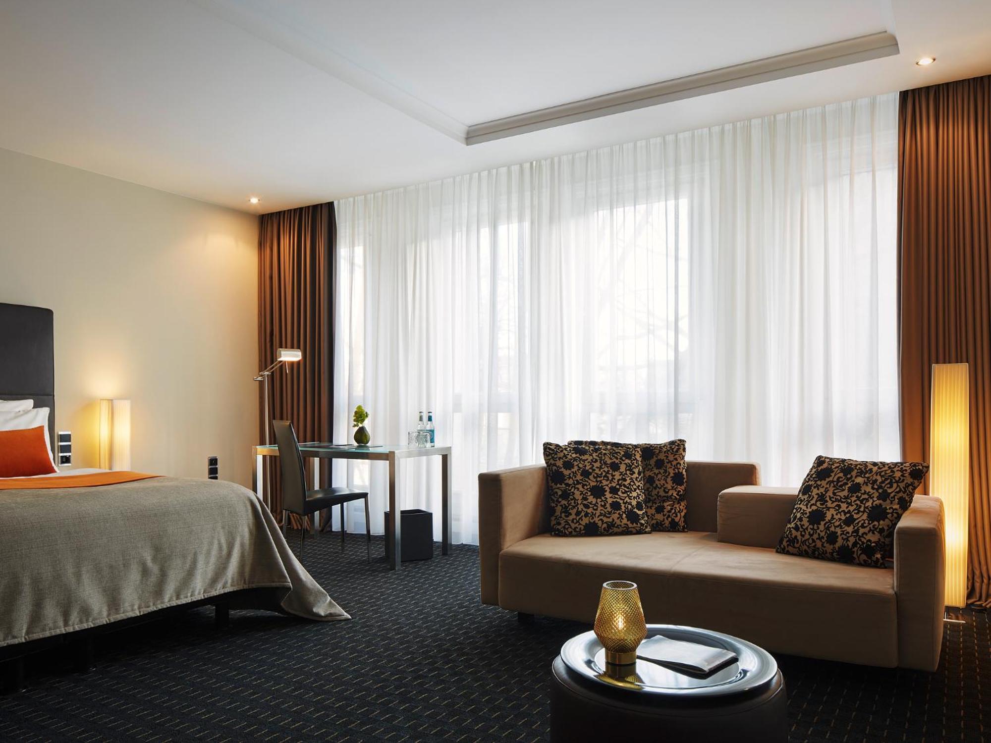 Large Classic Room