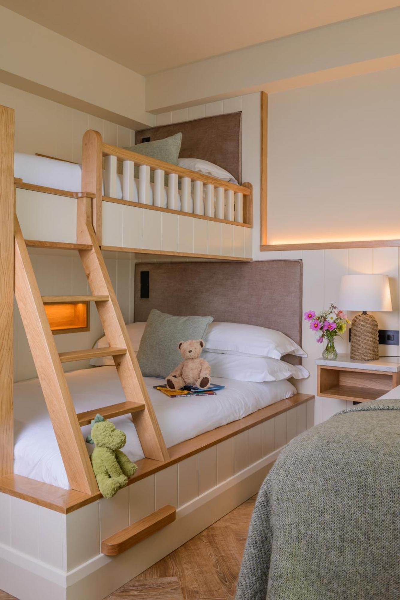 Bunk Bed Family Room