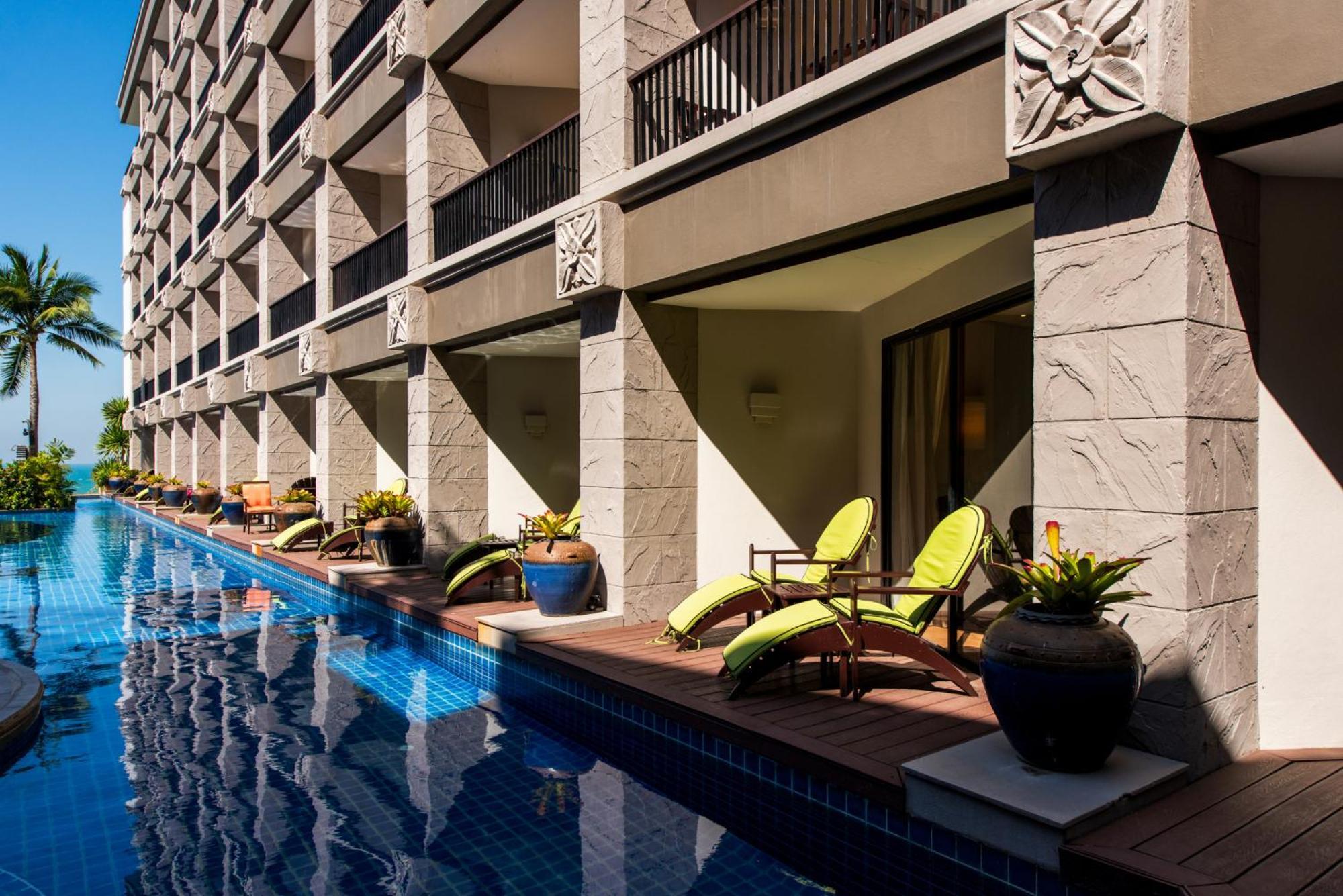 Deluxe Double or Twin Room Pool Access,1766126774:JPEG